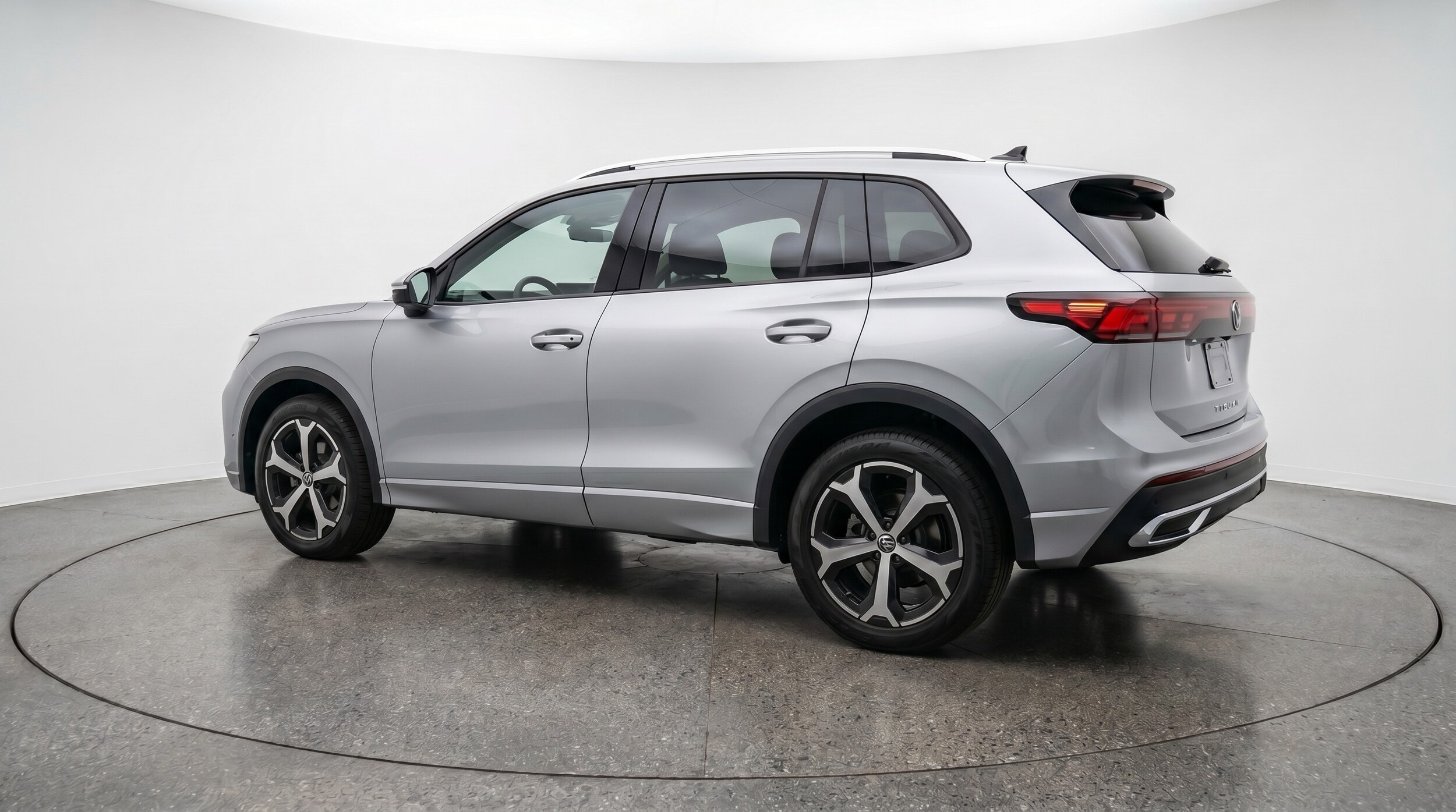Thumbnail: 2026 Volkswagen Tiguan - 5