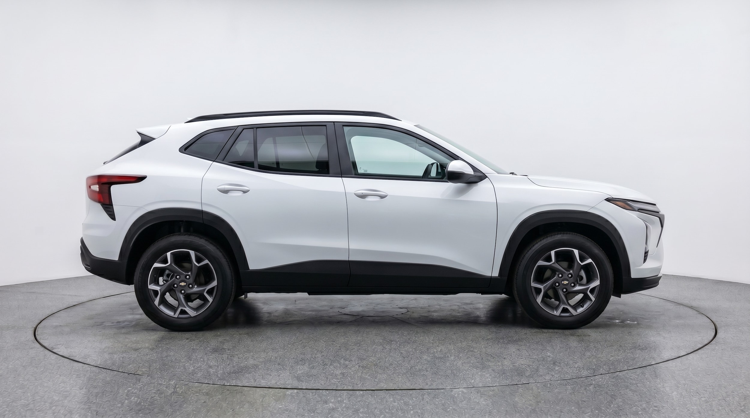 Thumbnail: 2025 Chevrolet Trax - 8