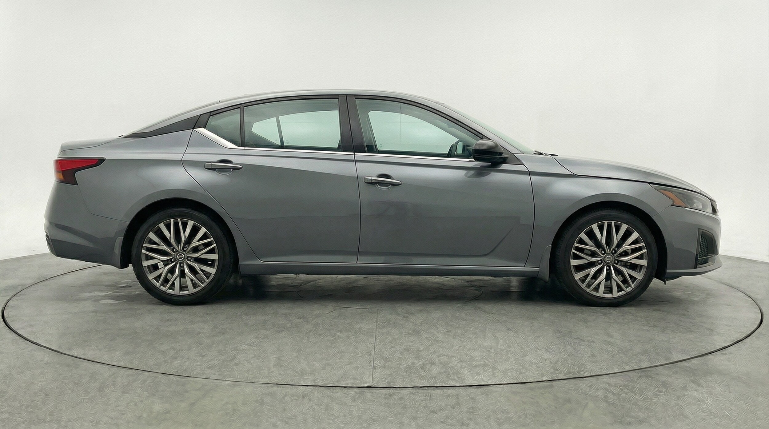 Thumbnail: 2025 Nissan Altima - 8