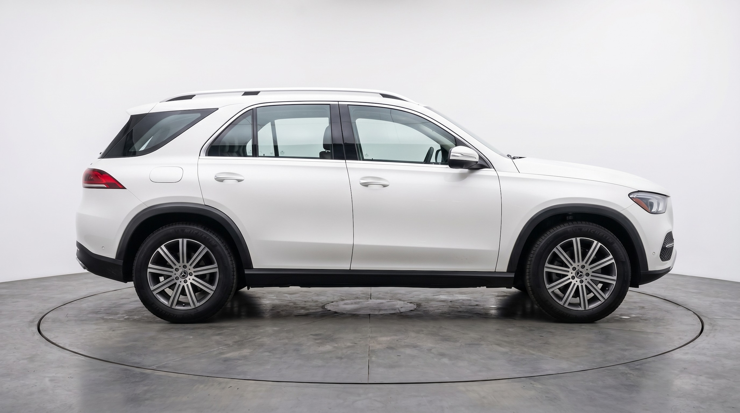 Thumbnail: 2026 Mercedes-Benz GLE - 8