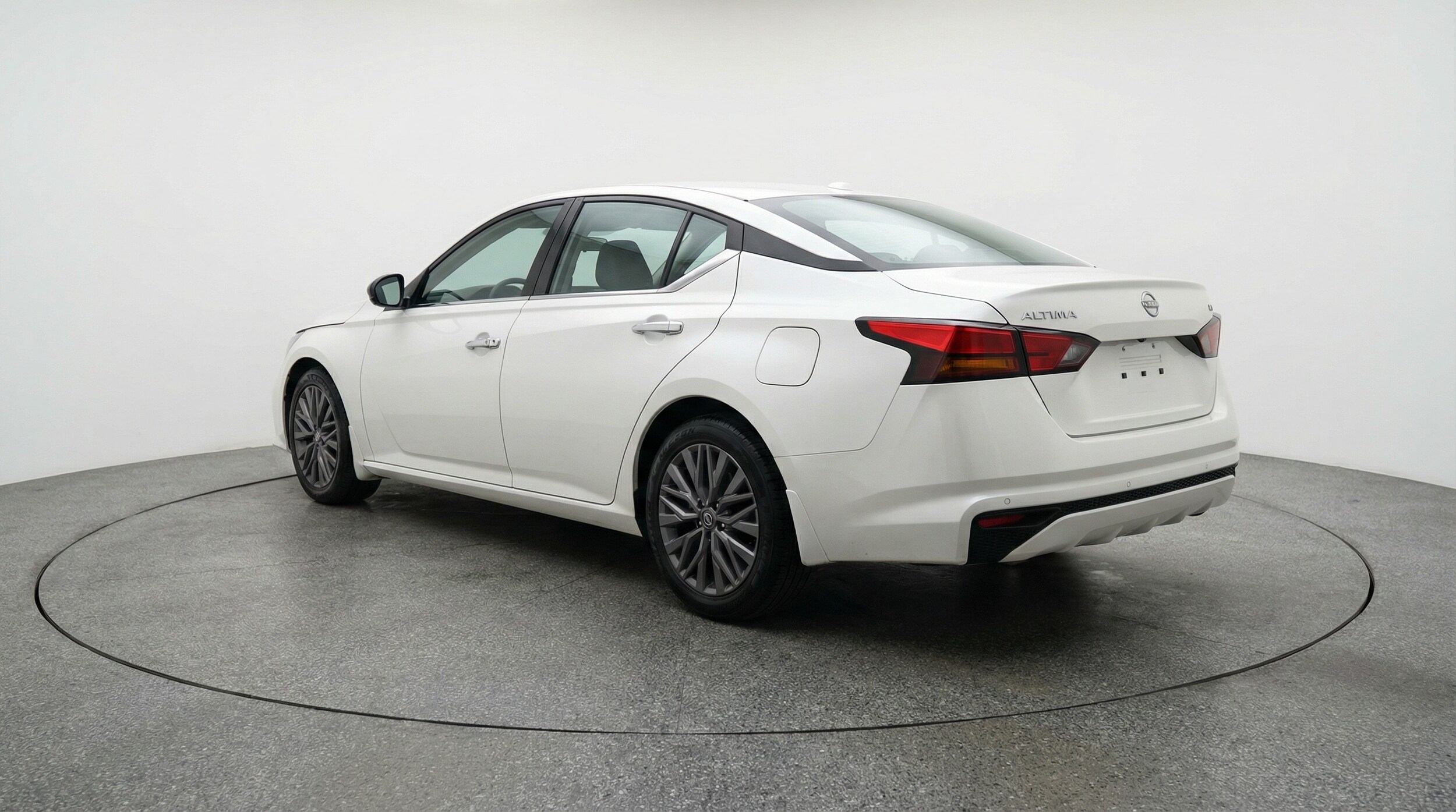 Thumbnail: 2025 Nissan Altima - 5