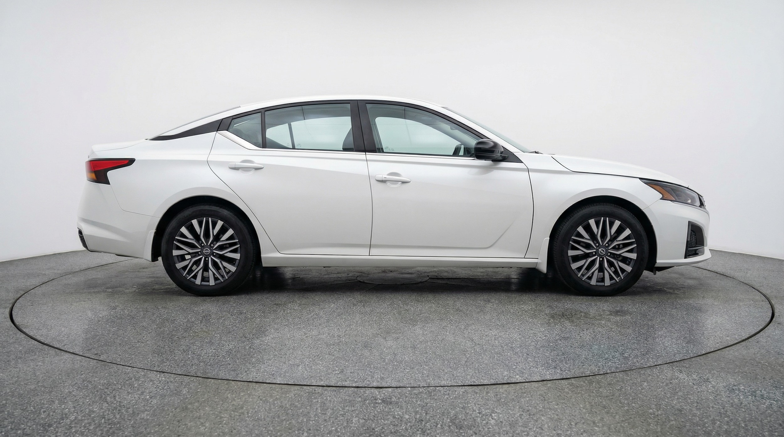 Thumbnail: 2025 Nissan Altima - 8