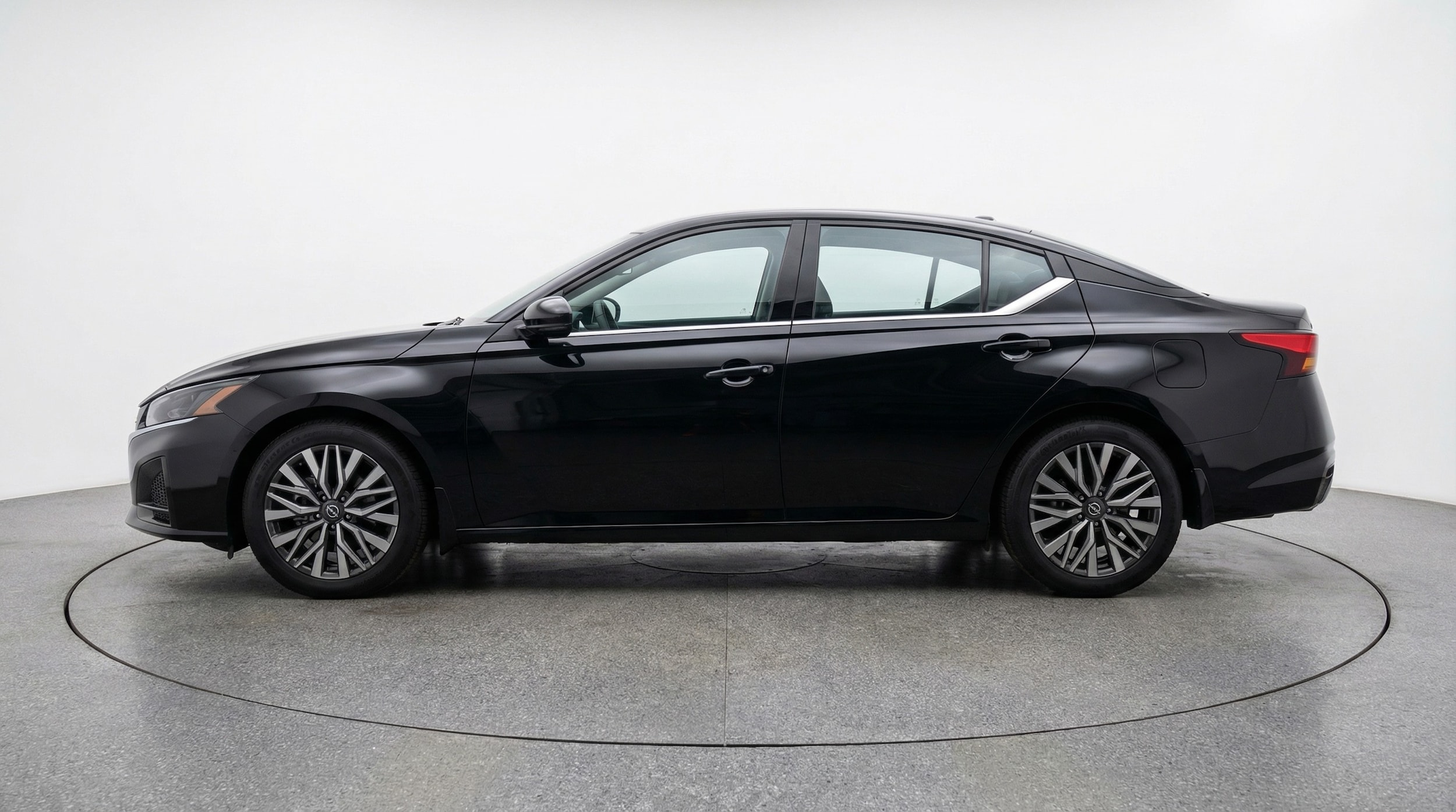 Thumbnail: 2025 Nissan Altima - 4