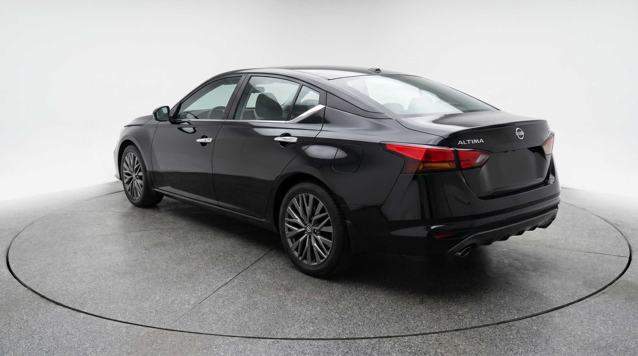 Thumbnail: 2025 Nissan Altima - 5
