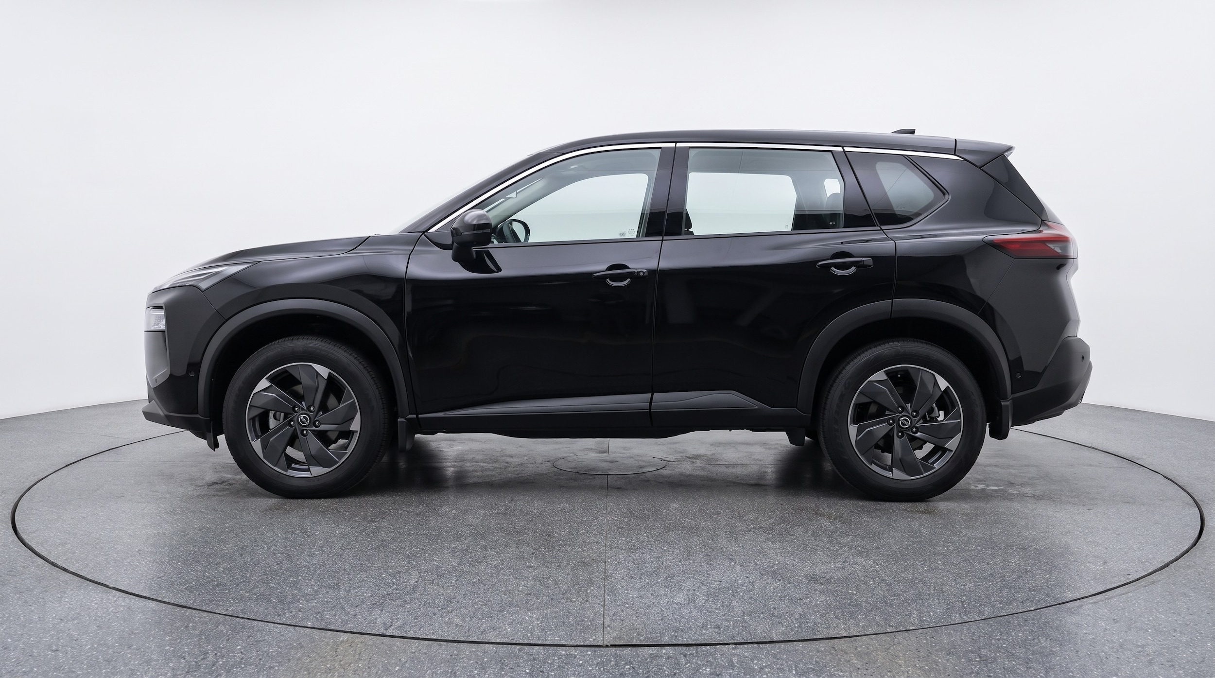 Thumbnail: 2025 Nissan Rogue - 4