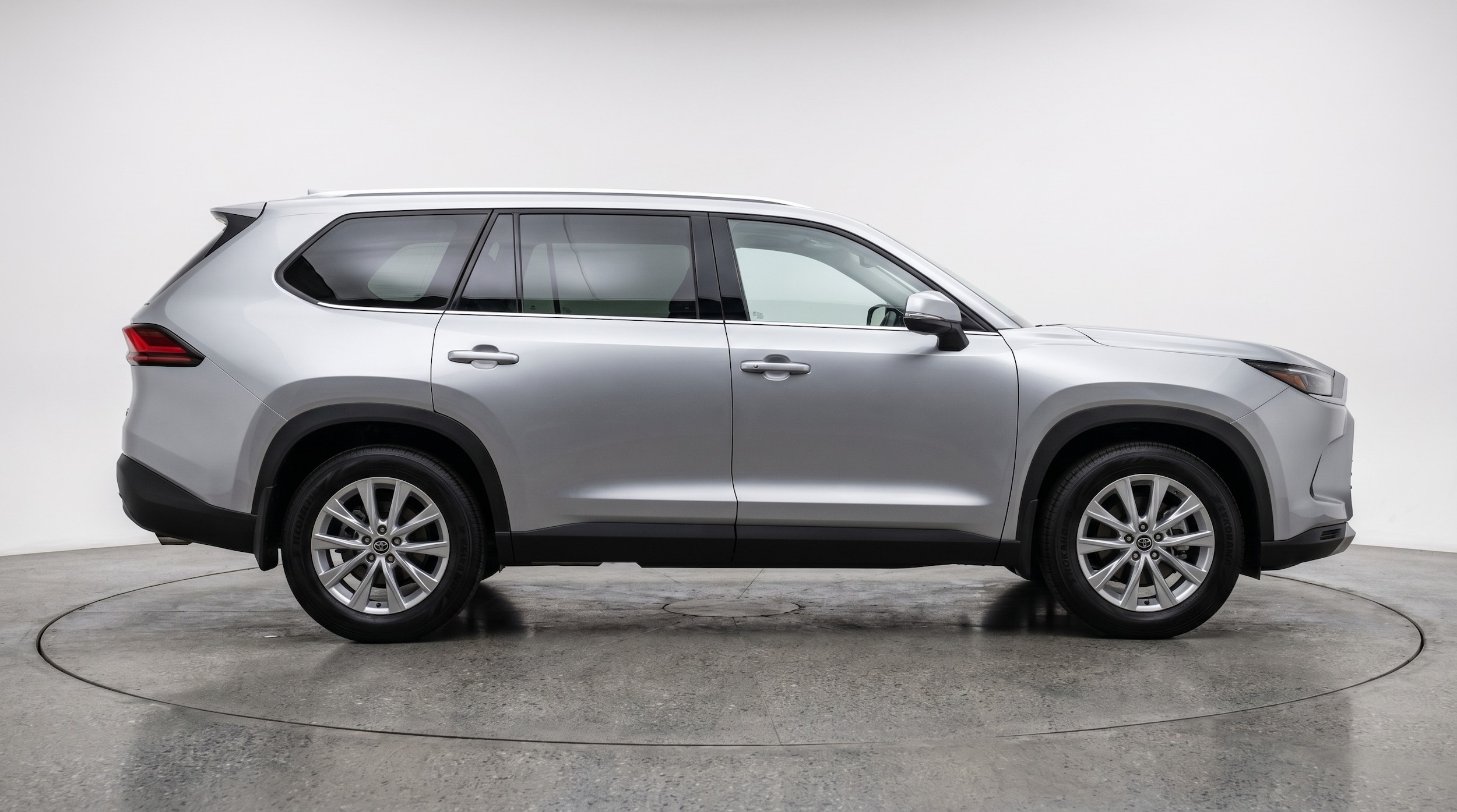 Thumbnail: 2025 Toyota Grand Highlander - 8