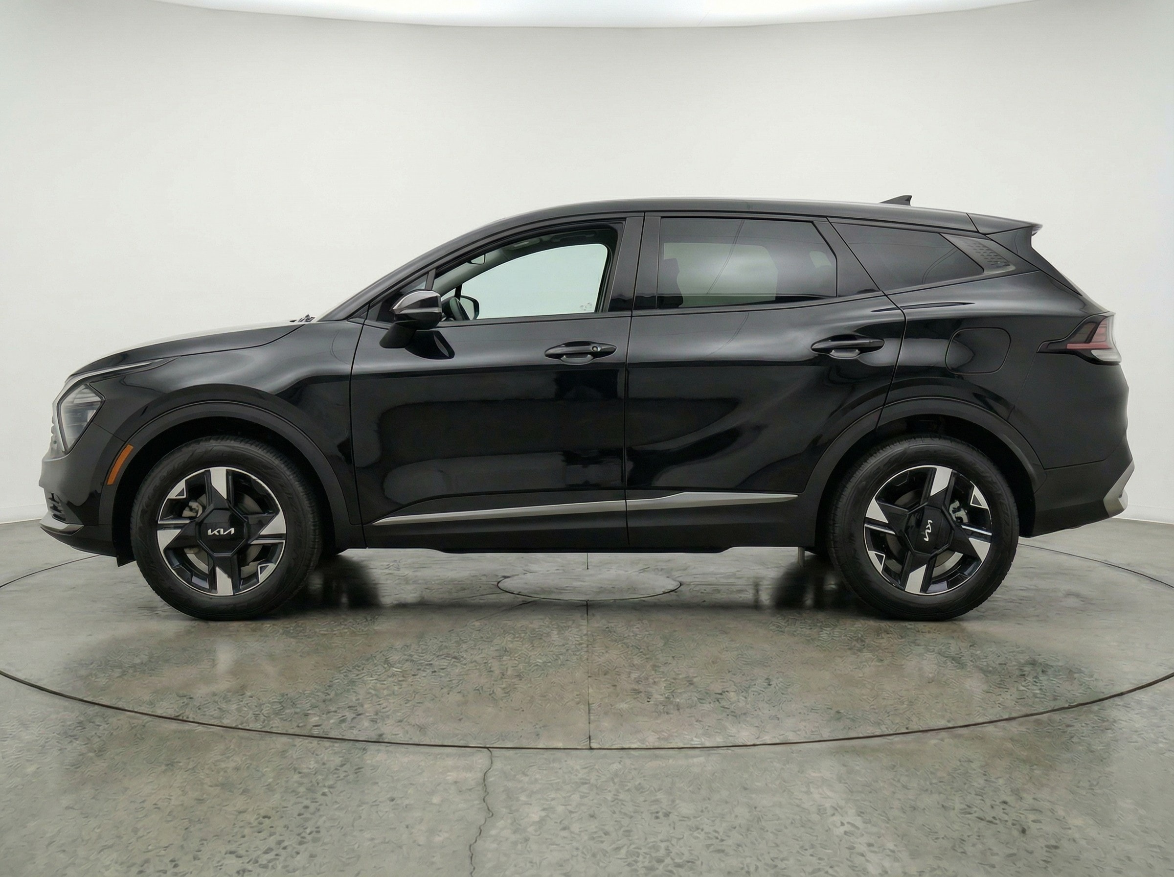 Thumbnail: 2026 Kia Sportage - 4