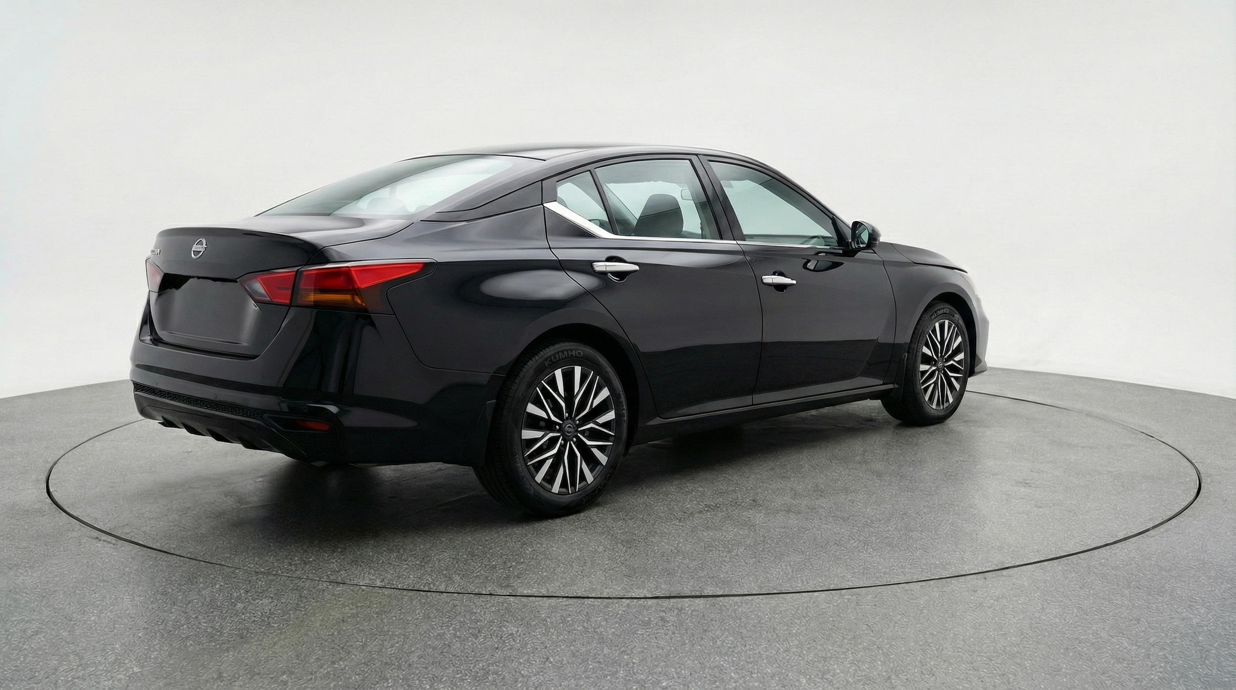 Thumbnail: 2025 Nissan Altima - 7
