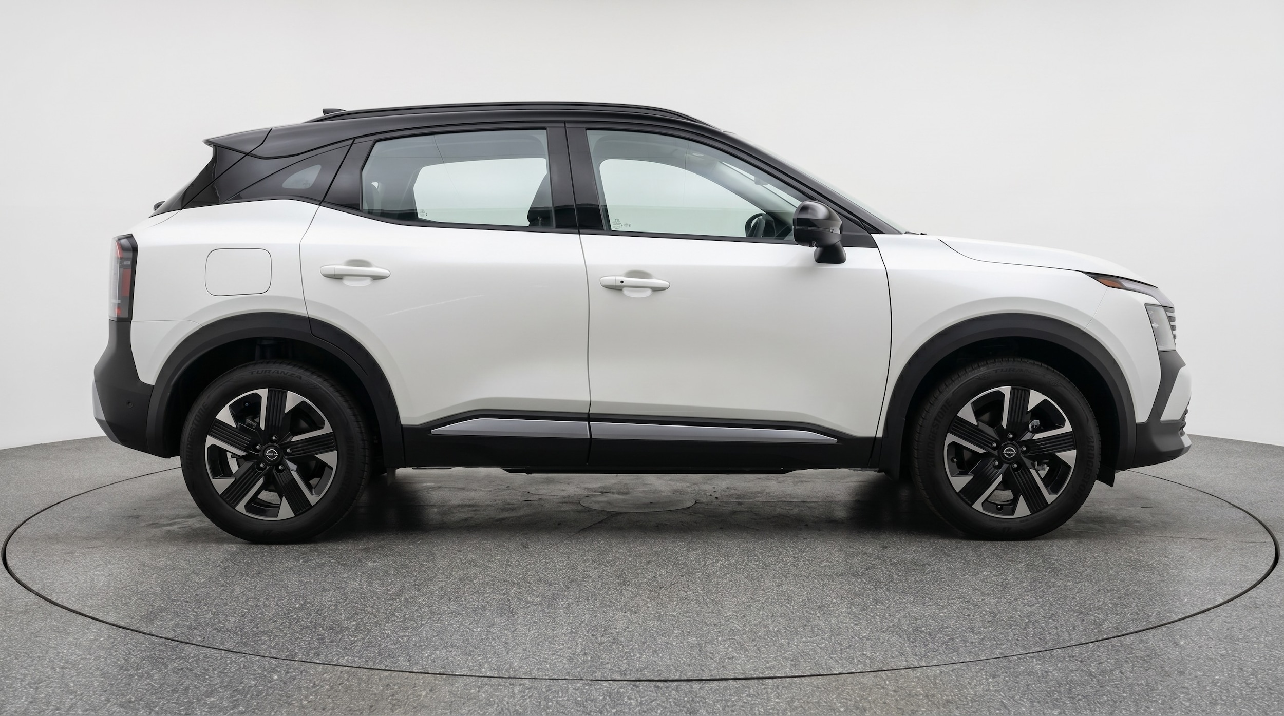 Thumbnail: 2026 Nissan Kicks - 8