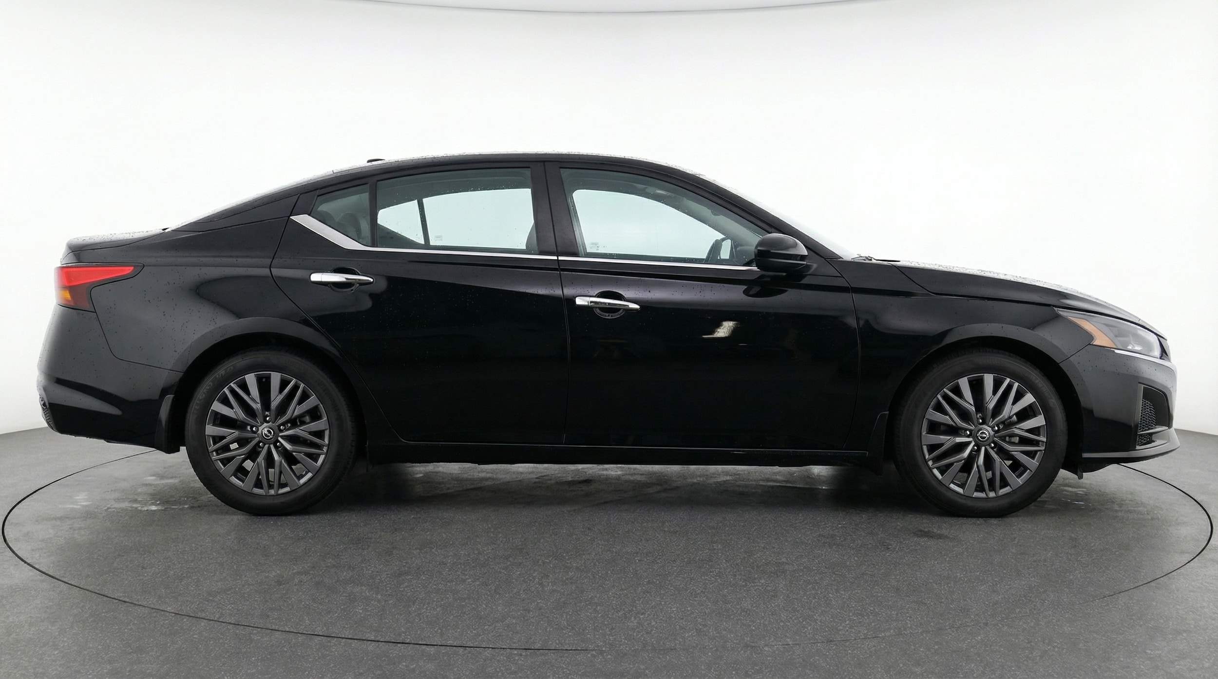 Thumbnail: 2025 Nissan Altima - 8
