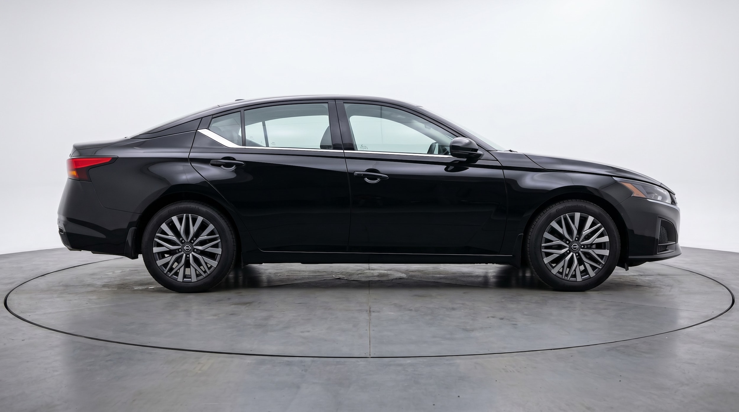 Thumbnail: 2025 Nissan Altima - 8