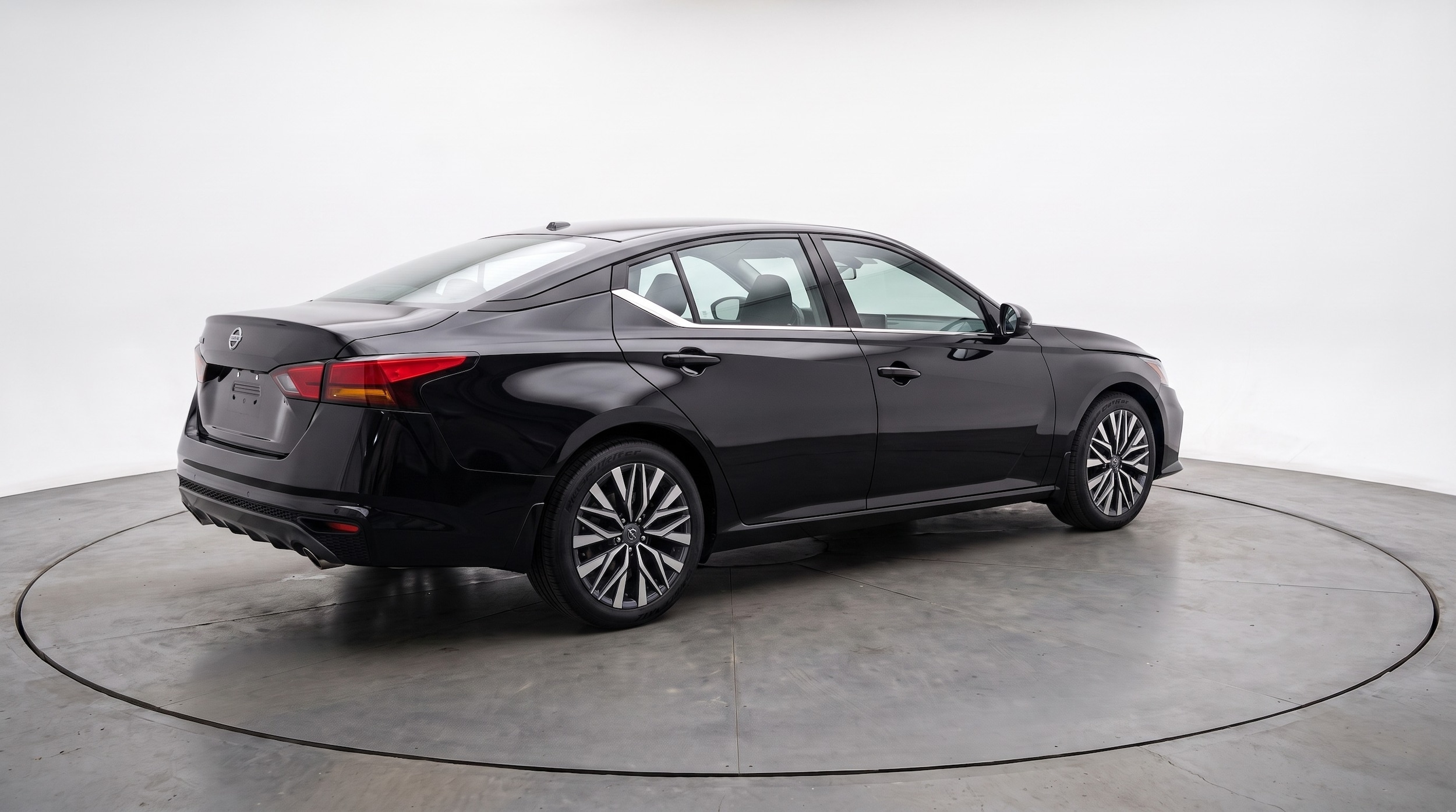 Thumbnail: 2025 Nissan Altima - 7