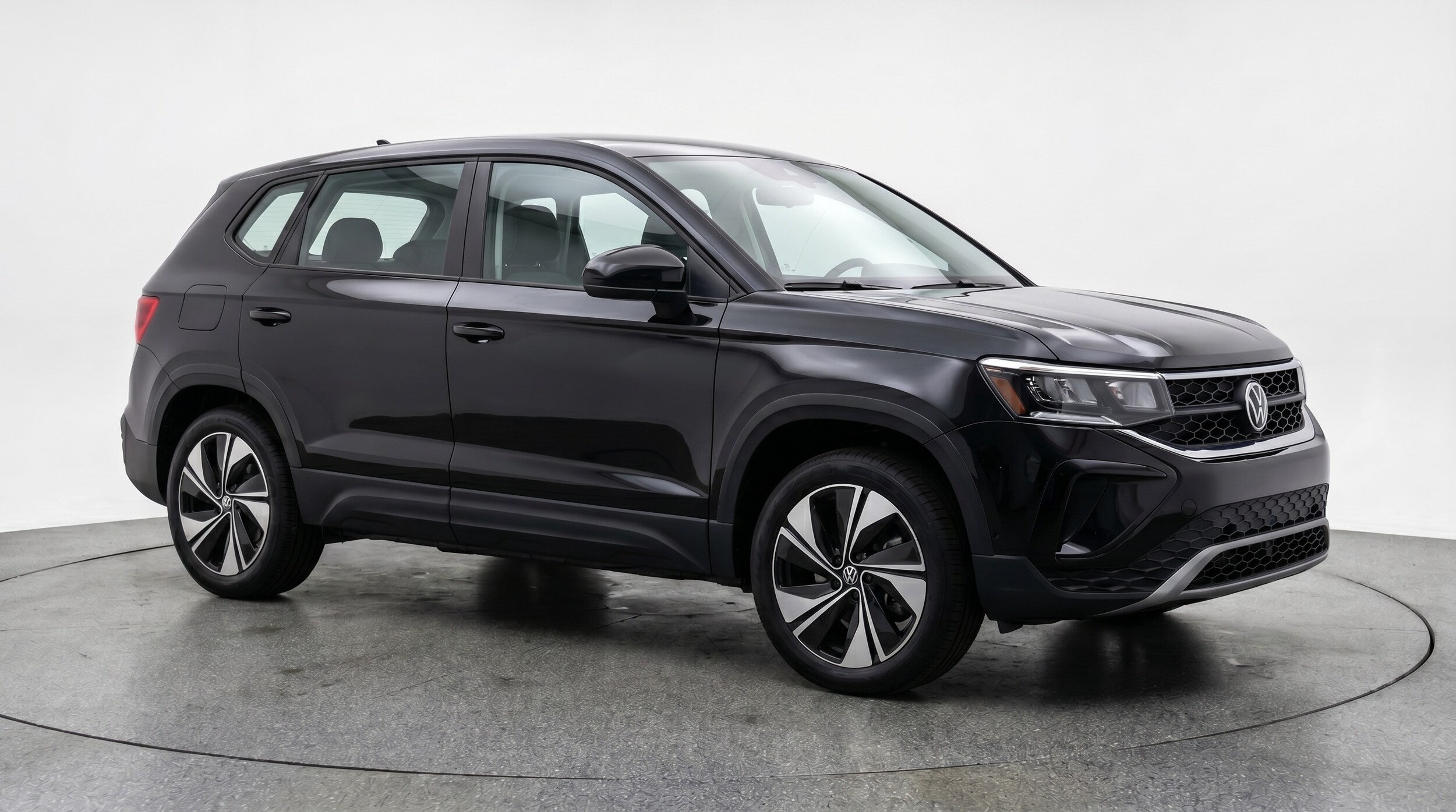 Thumbnail: 2025 Volkswagen Taos - 1