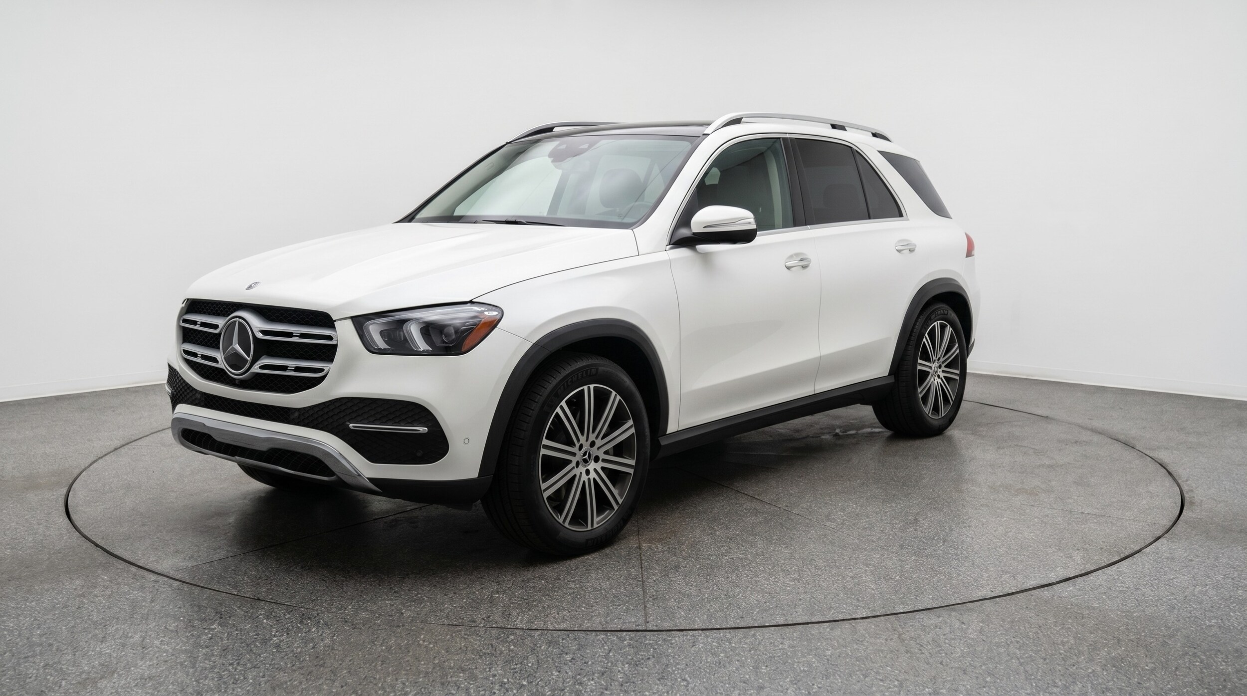Thumbnail: 2026 Mercedes-Benz GLE - 3