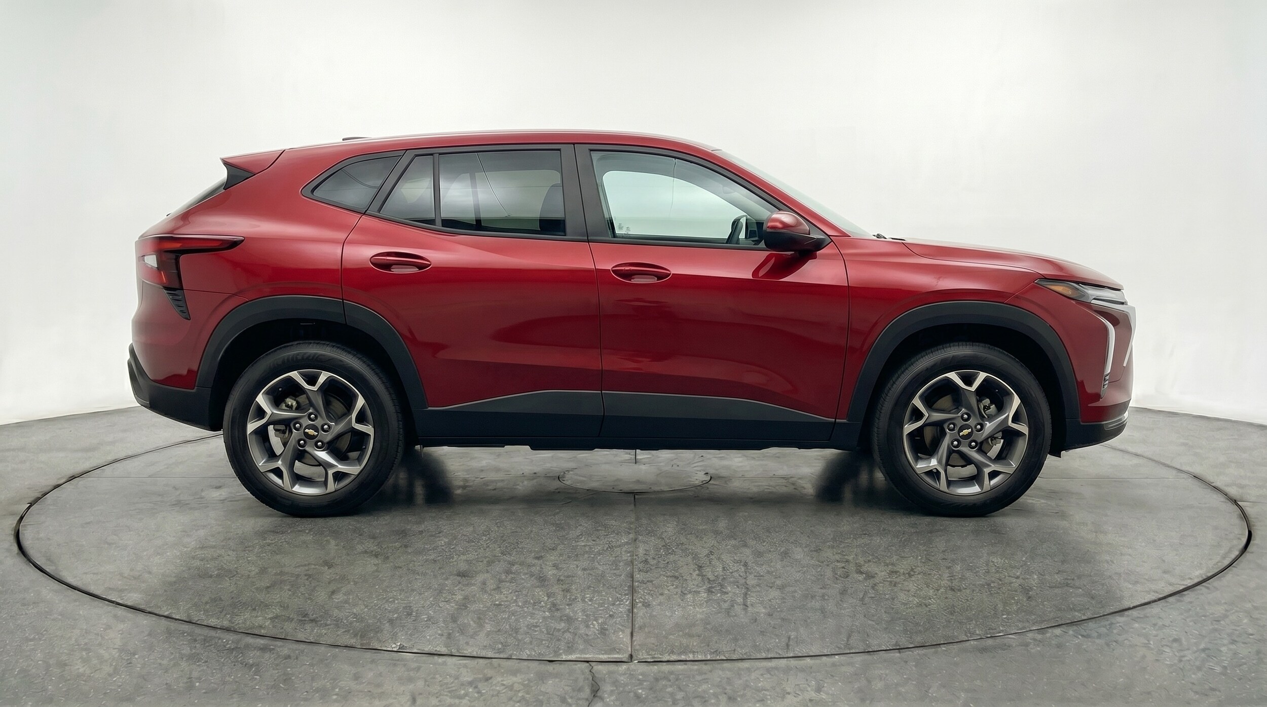 Thumbnail: 2025 Chevrolet Trax - 8