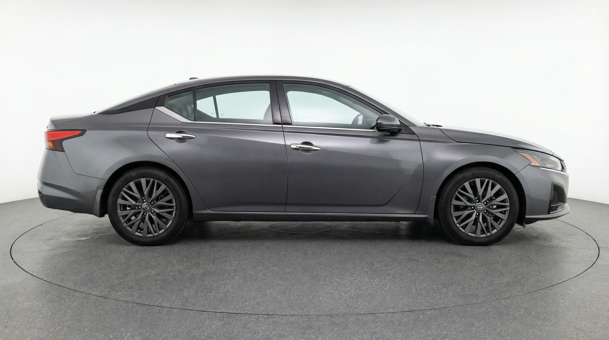 Thumbnail: 2025 Nissan Altima - 8