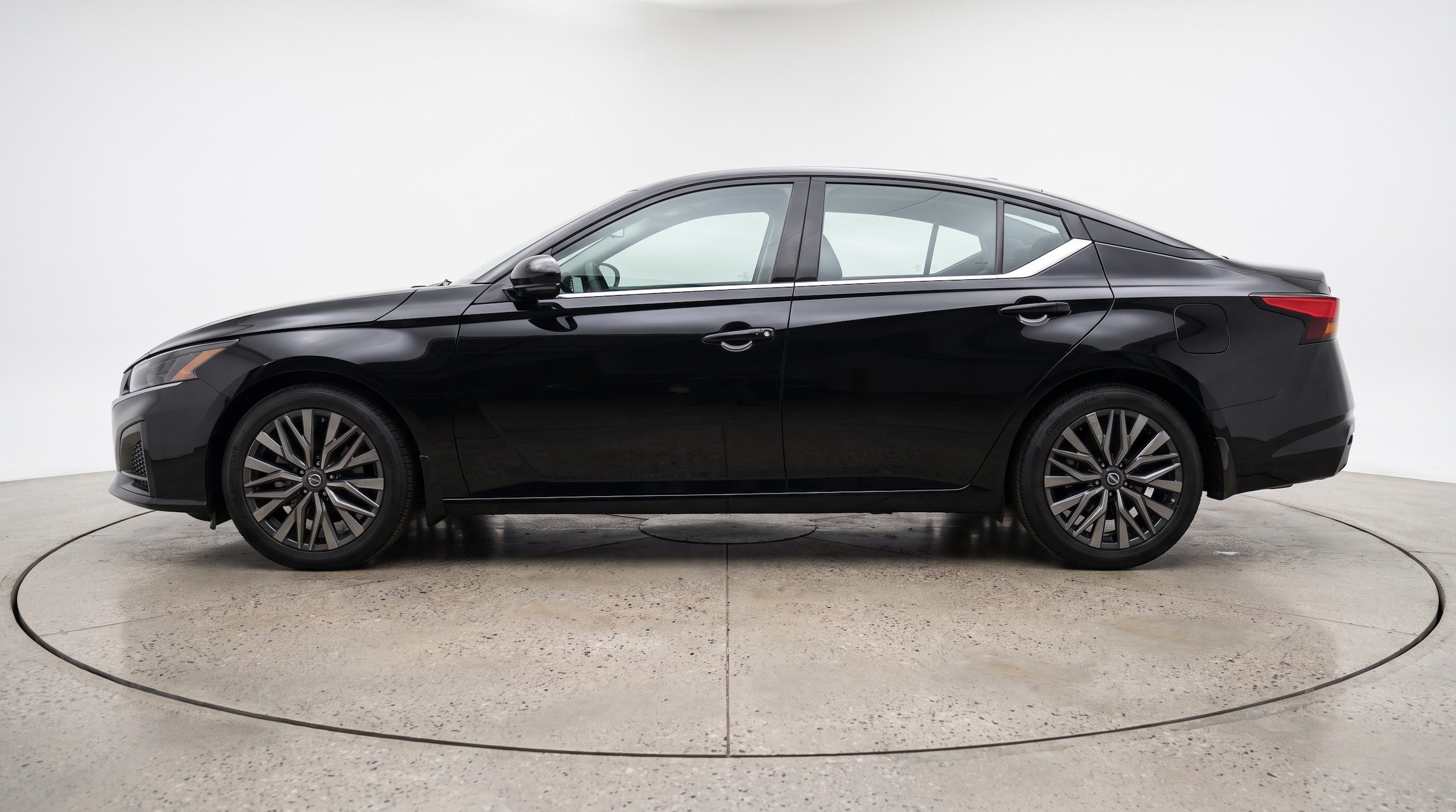 Thumbnail: 2025 Nissan Altima - 4