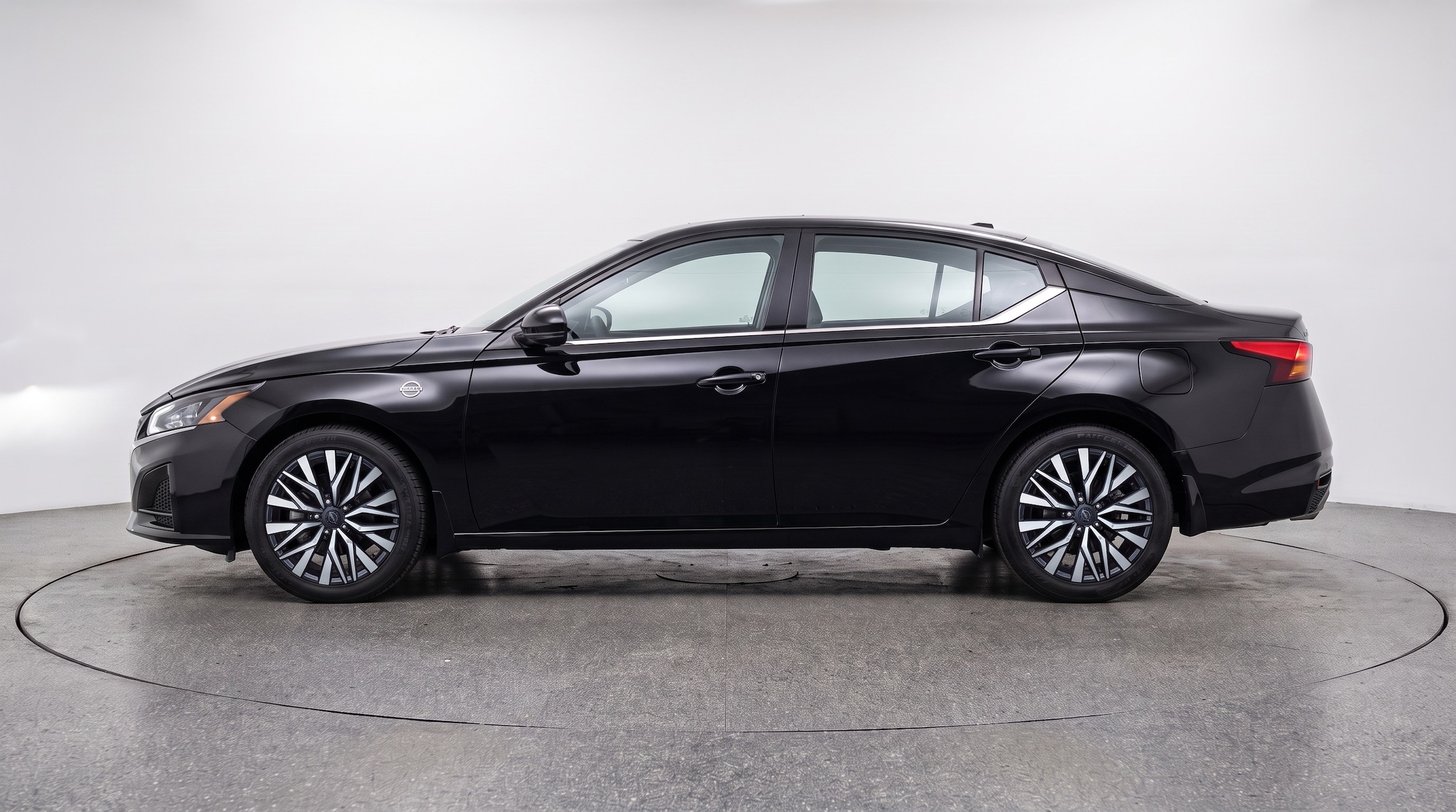 Thumbnail: 2025 Nissan Altima - 4