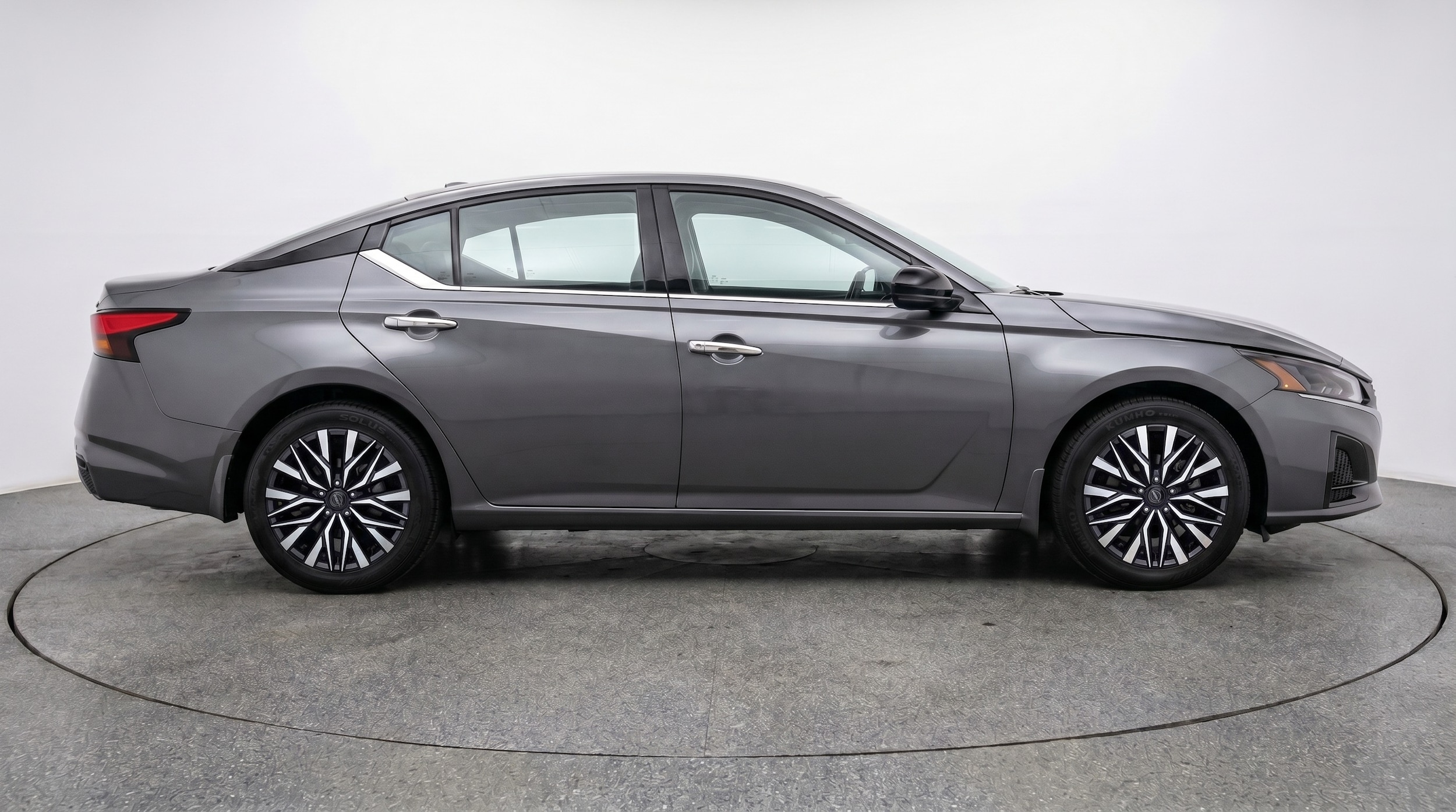 Thumbnail: 2025 Nissan Altima - 8