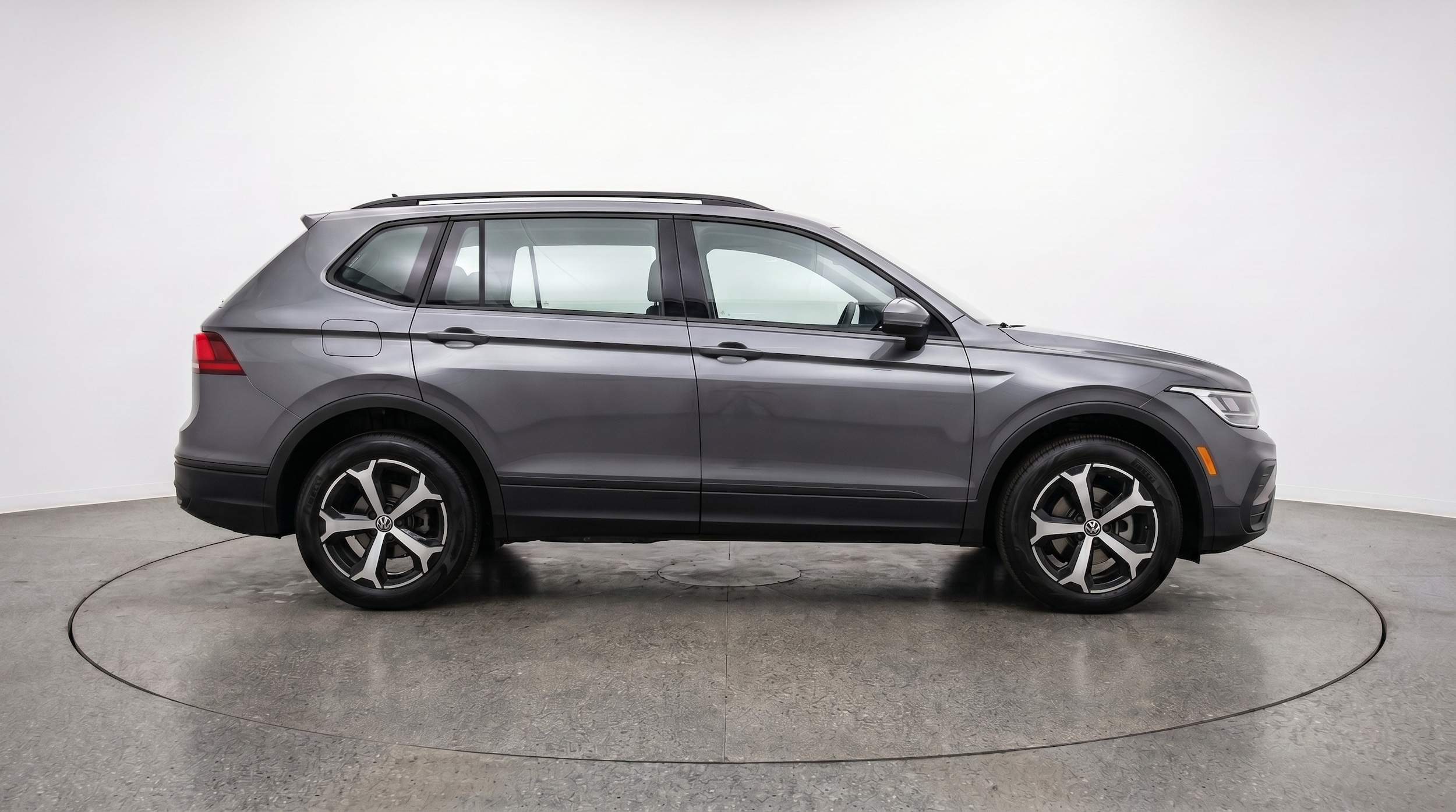 Thumbnail: 2026 Volkswagen Tiguan - 8