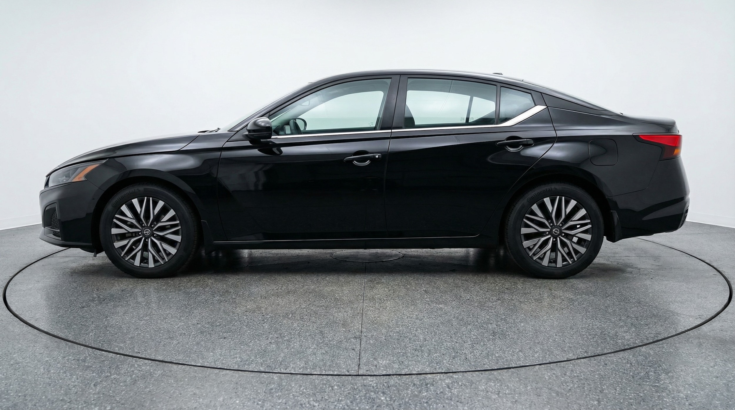 Thumbnail: 2025 Nissan Altima - 4