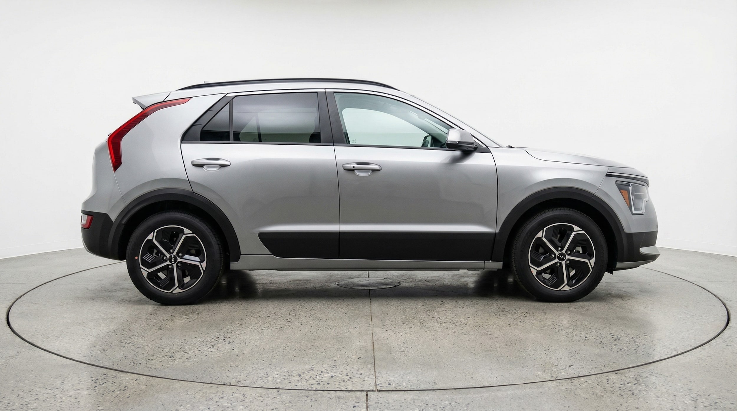 Thumbnail: 2026 Kia Niro - 8