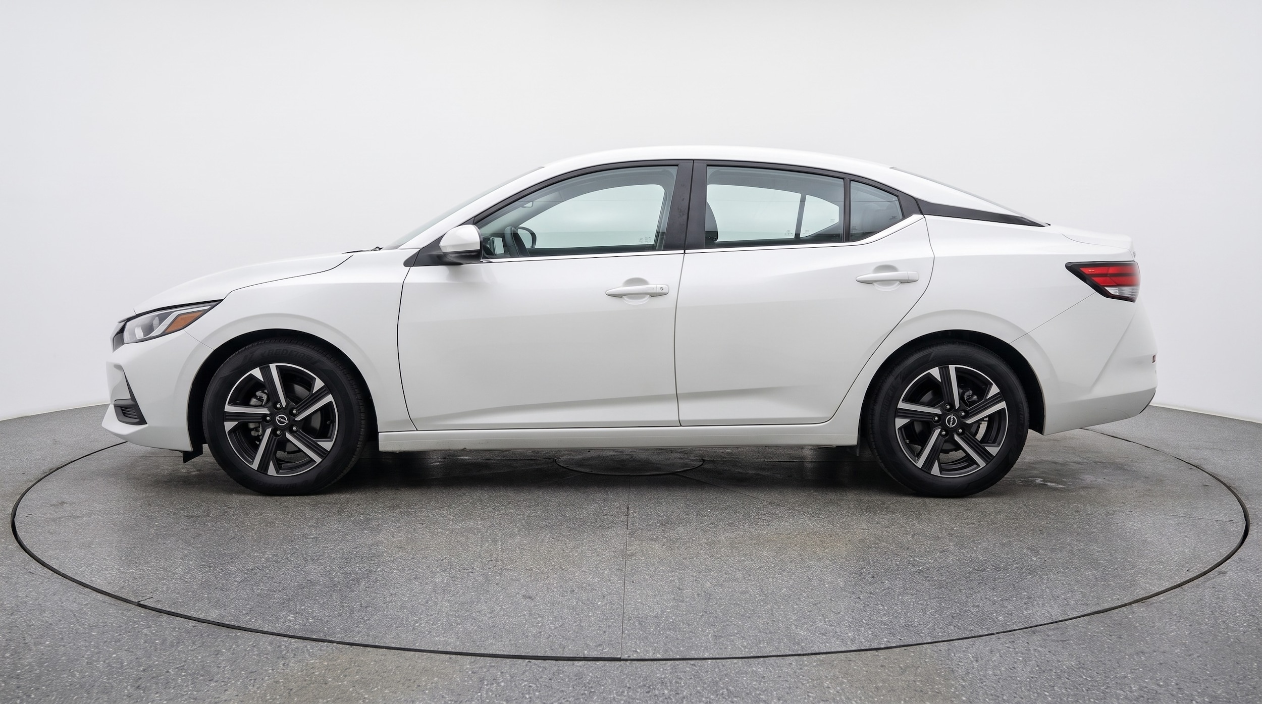 Thumbnail: 2025 Nissan Sentra - 4