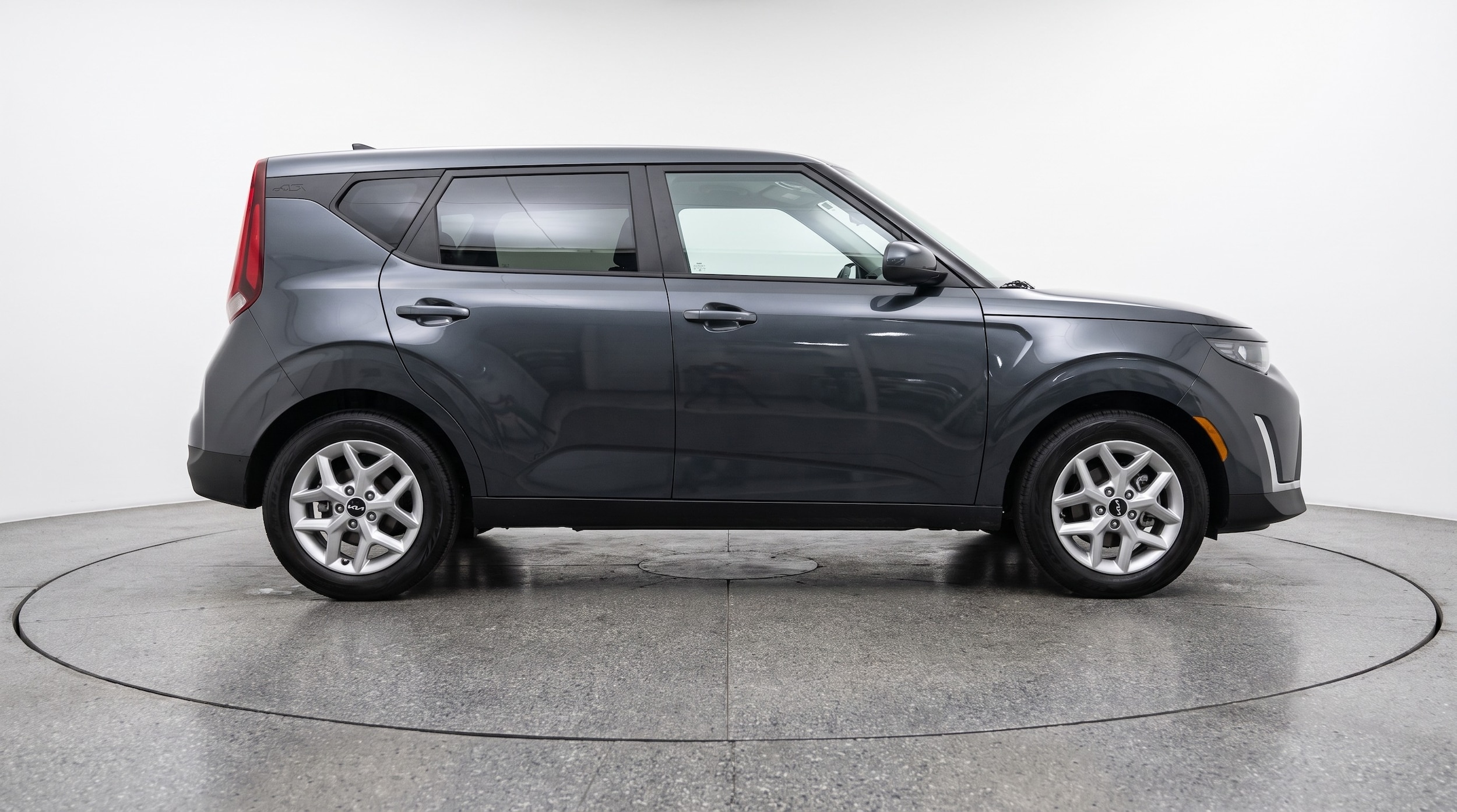 2025 Kia Soul LX - Photo 8