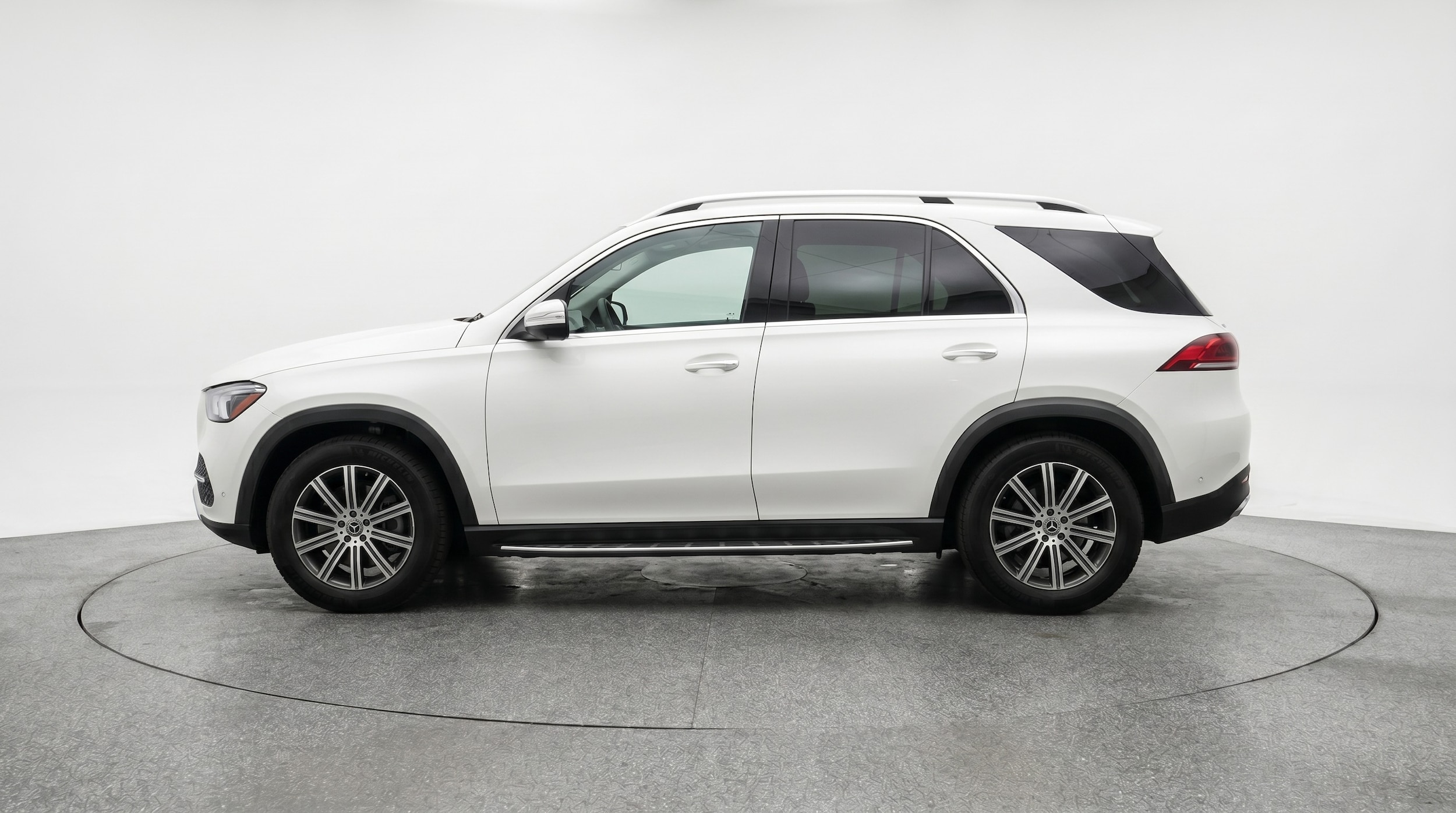 Thumbnail: 2026 Mercedes-Benz GLE - 4