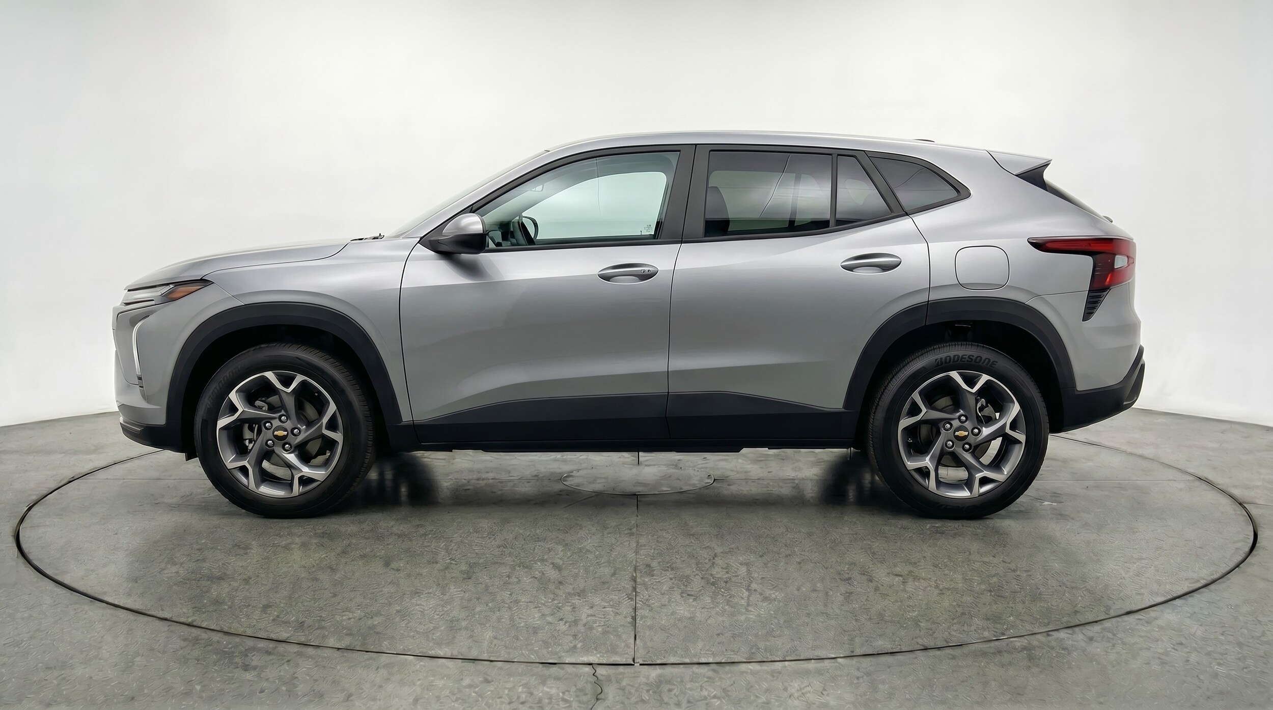 Thumbnail: 2025 Chevrolet Trax - 4