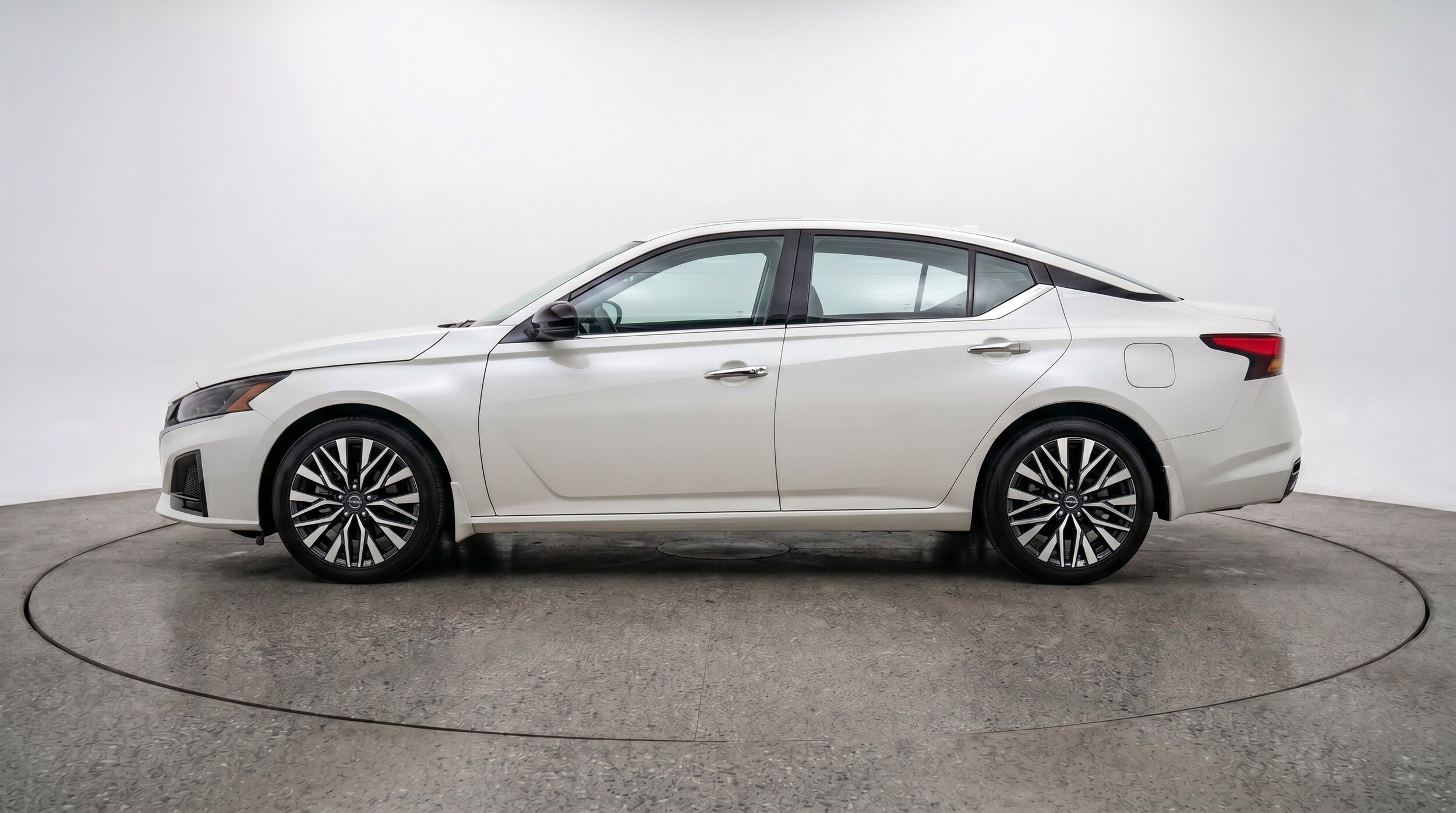 Thumbnail: 2025 Nissan Altima - 4