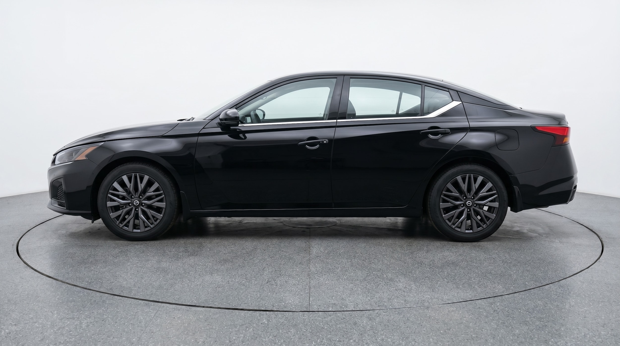 Thumbnail: 2025 Nissan Altima - 4