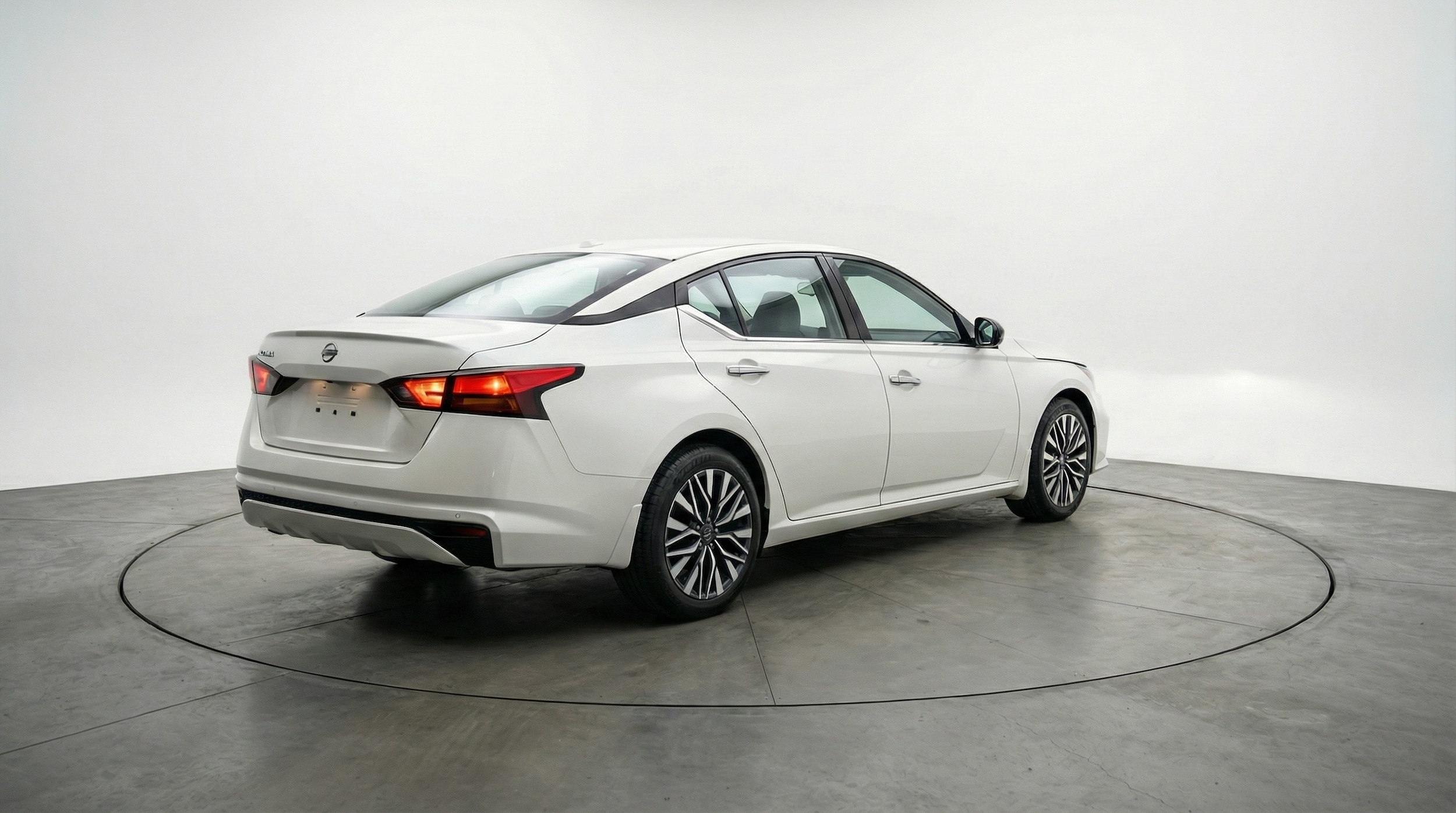 Thumbnail: 2025 Nissan Altima - 7