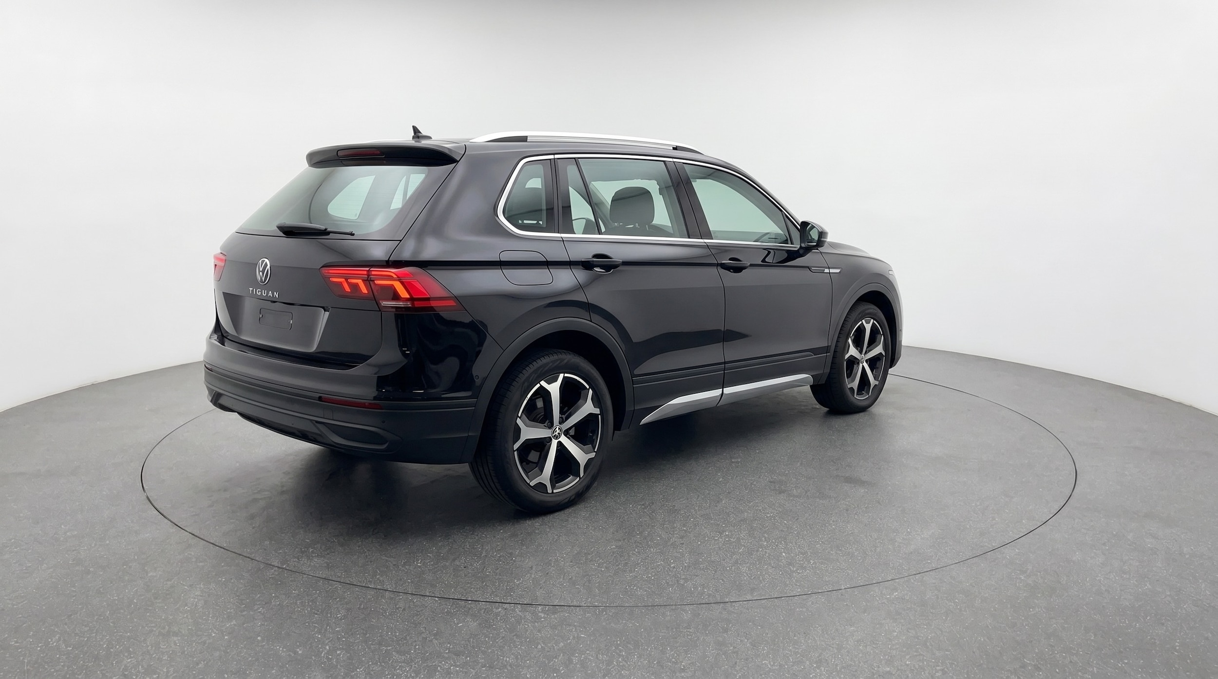 Thumbnail: 2026 Volkswagen Tiguan - 7