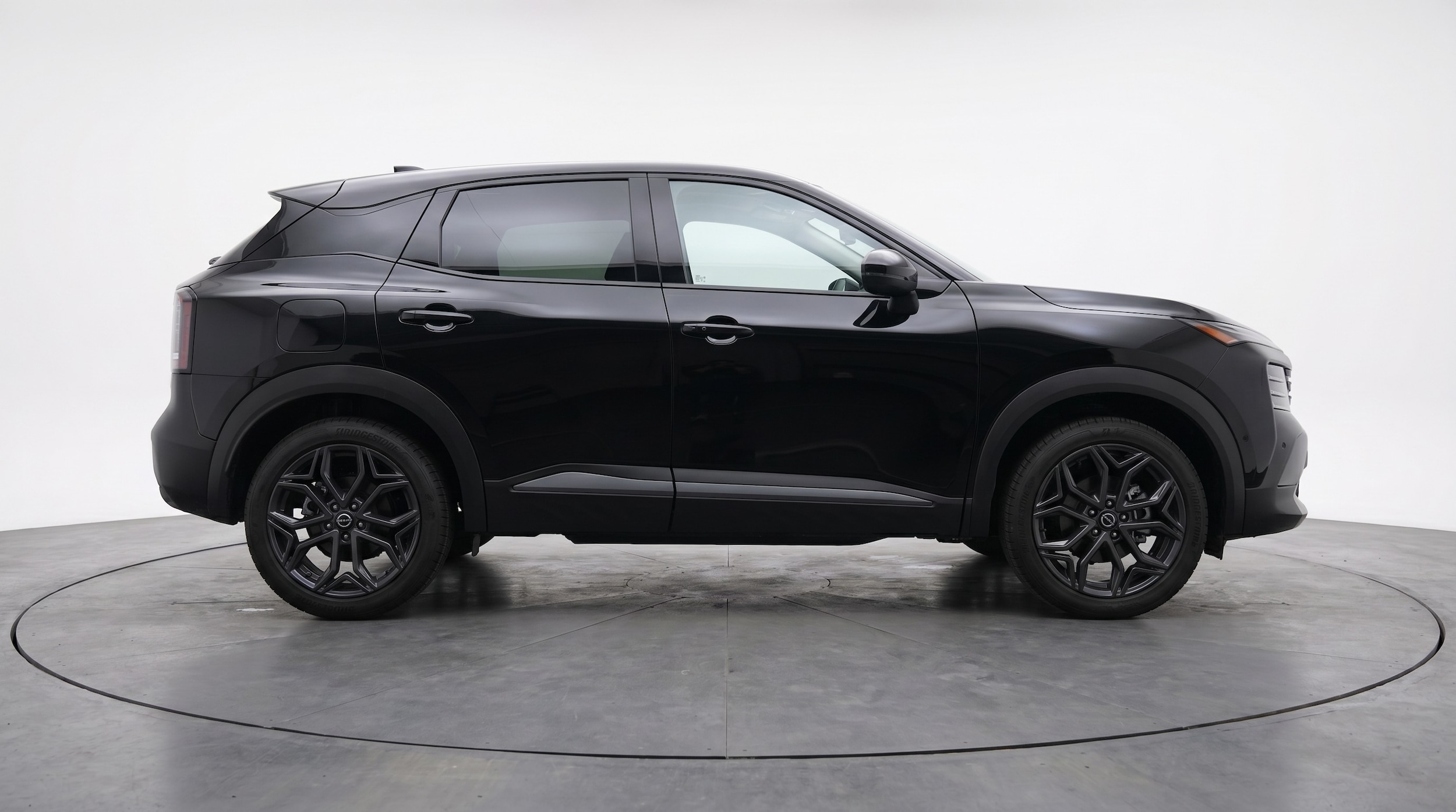 Thumbnail: 2026 Nissan Kicks - 8