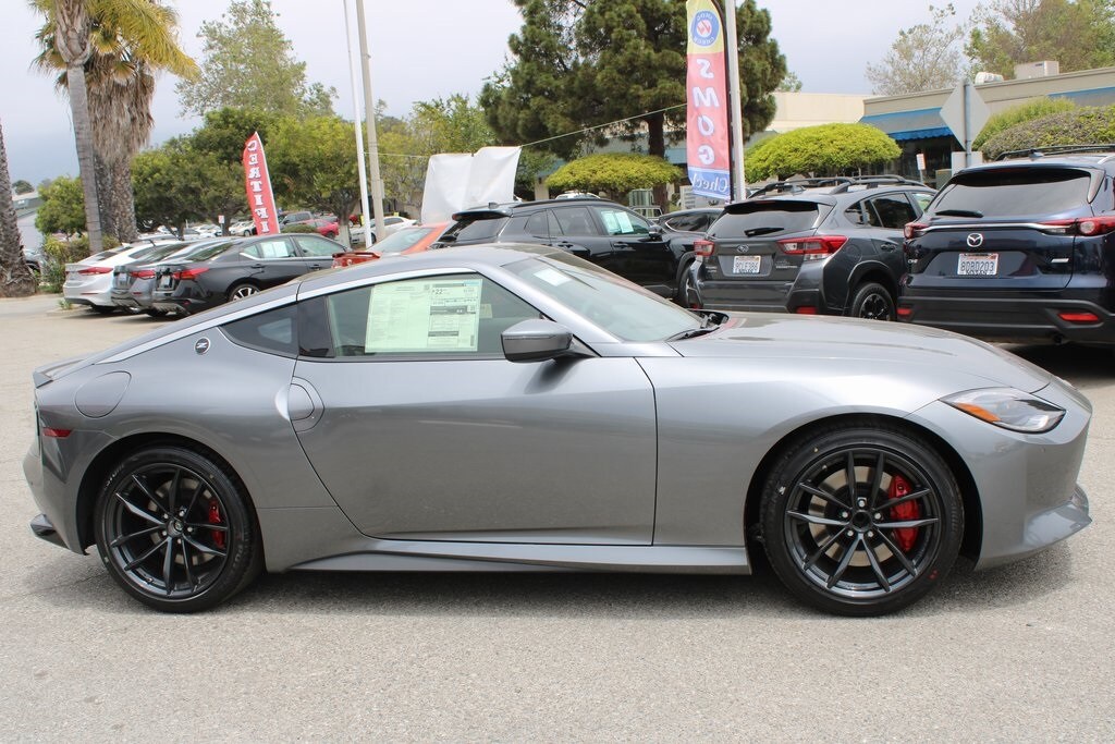 2025 Nissan Z Performance photo 4