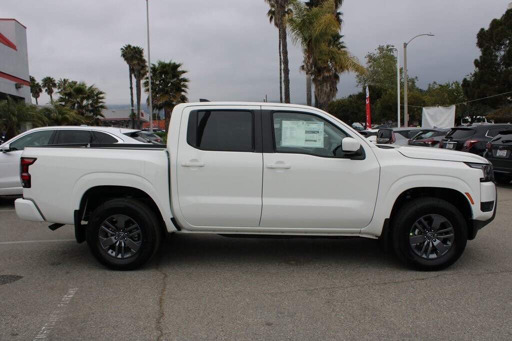 2025 Nissan Frontier SV photo 4