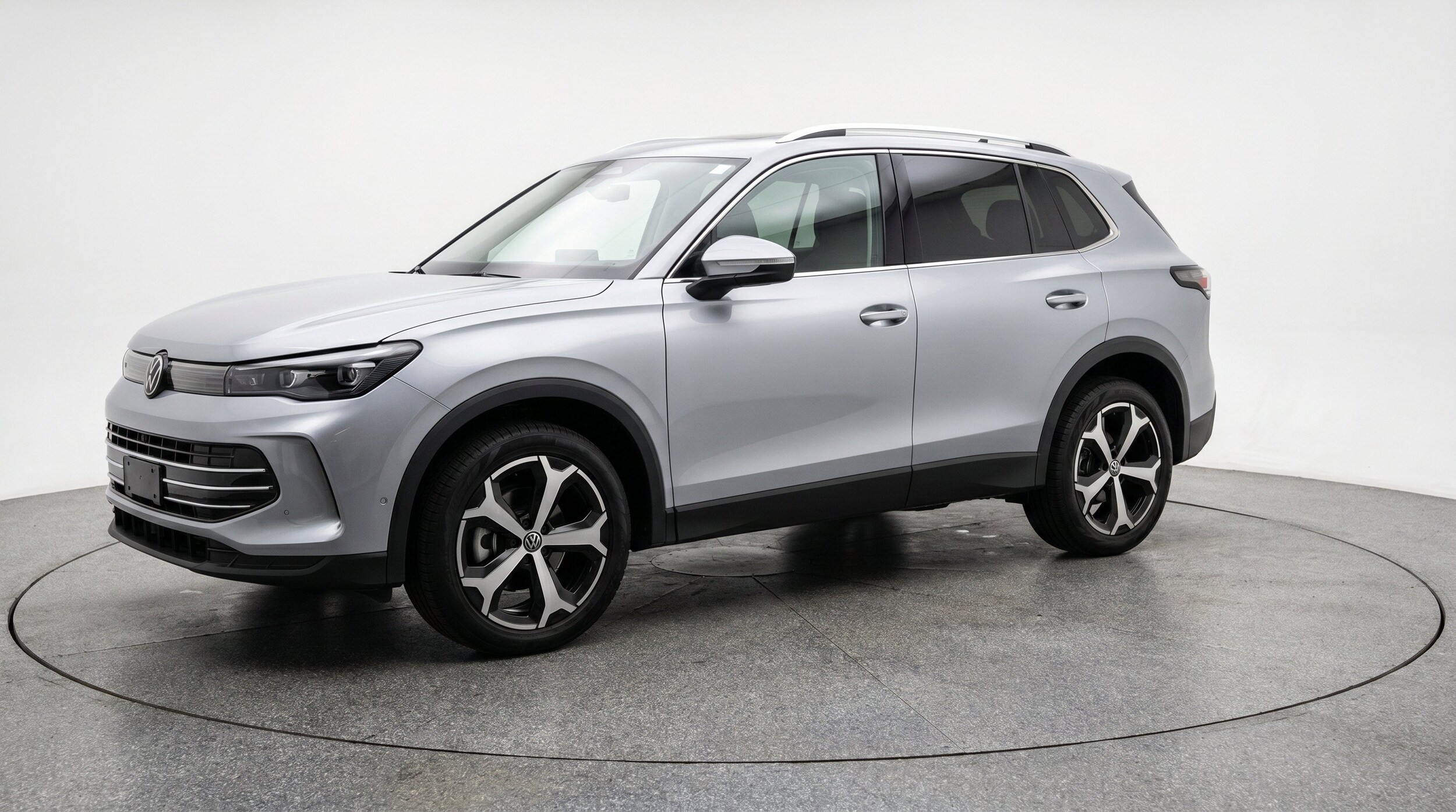 Thumbnail: 2026 Volkswagen Tiguan - 3