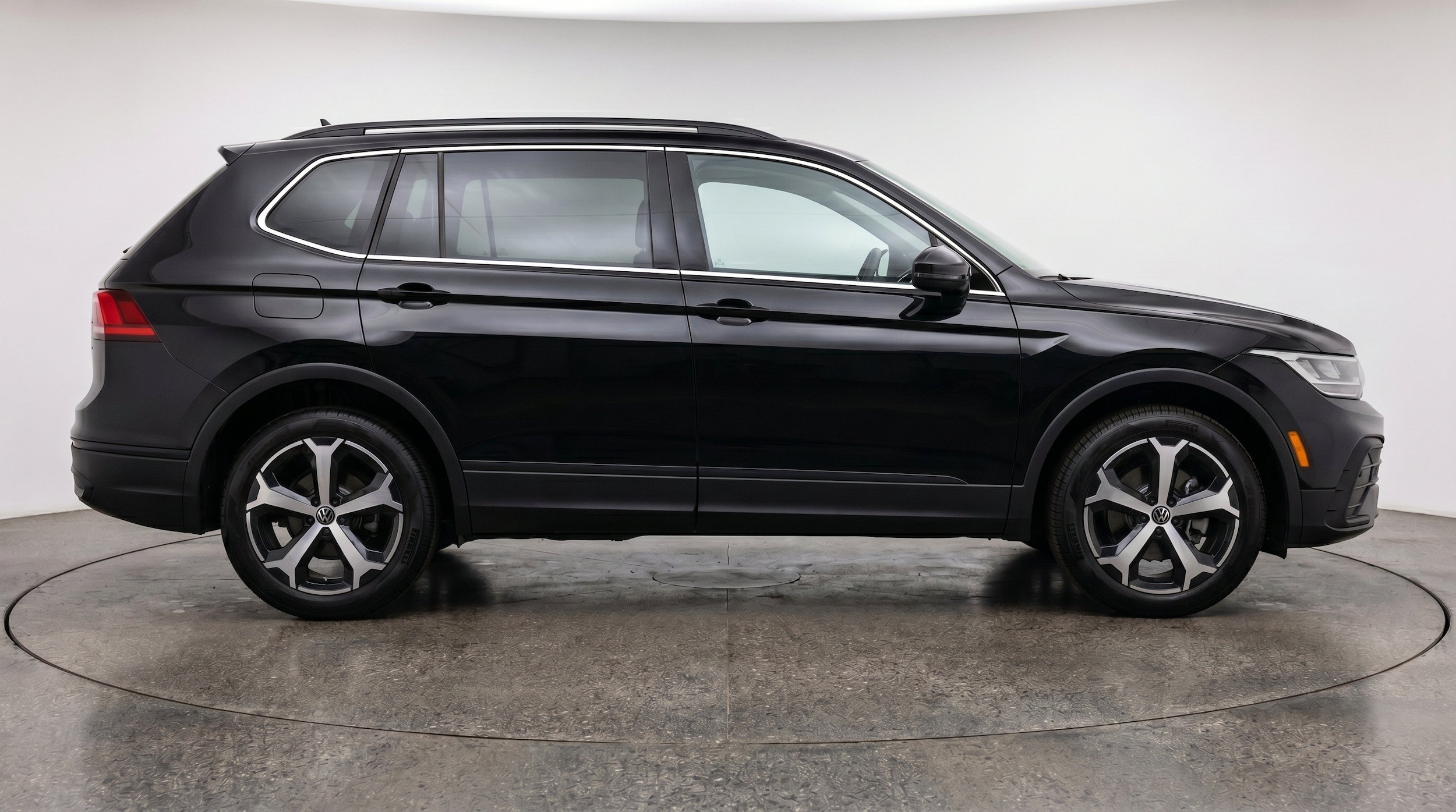 Thumbnail: 2026 Volkswagen Tiguan - 11
