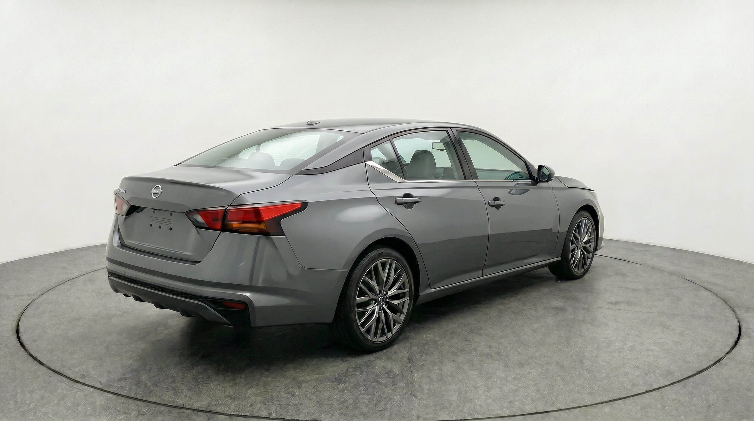 Thumbnail: 2025 Nissan Altima - 9