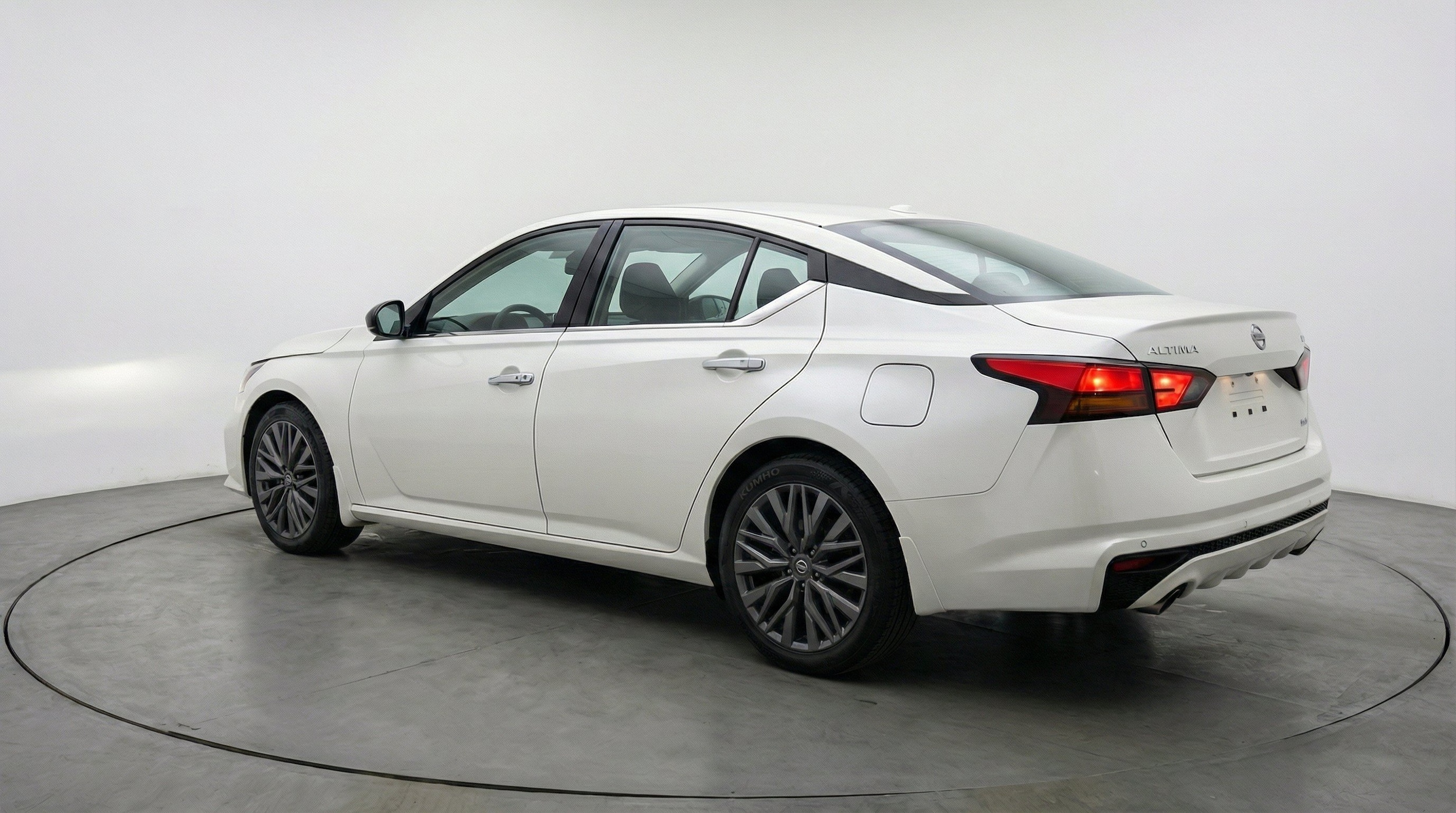 Thumbnail: 2025 Nissan Altima - 6