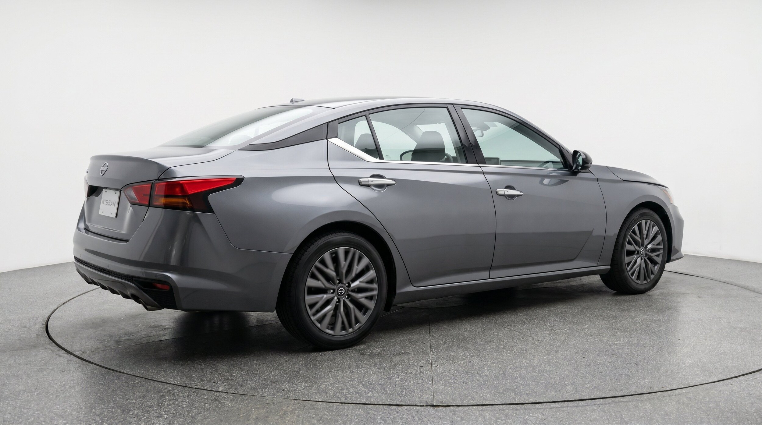 Thumbnail: 2025 Nissan Altima - 9