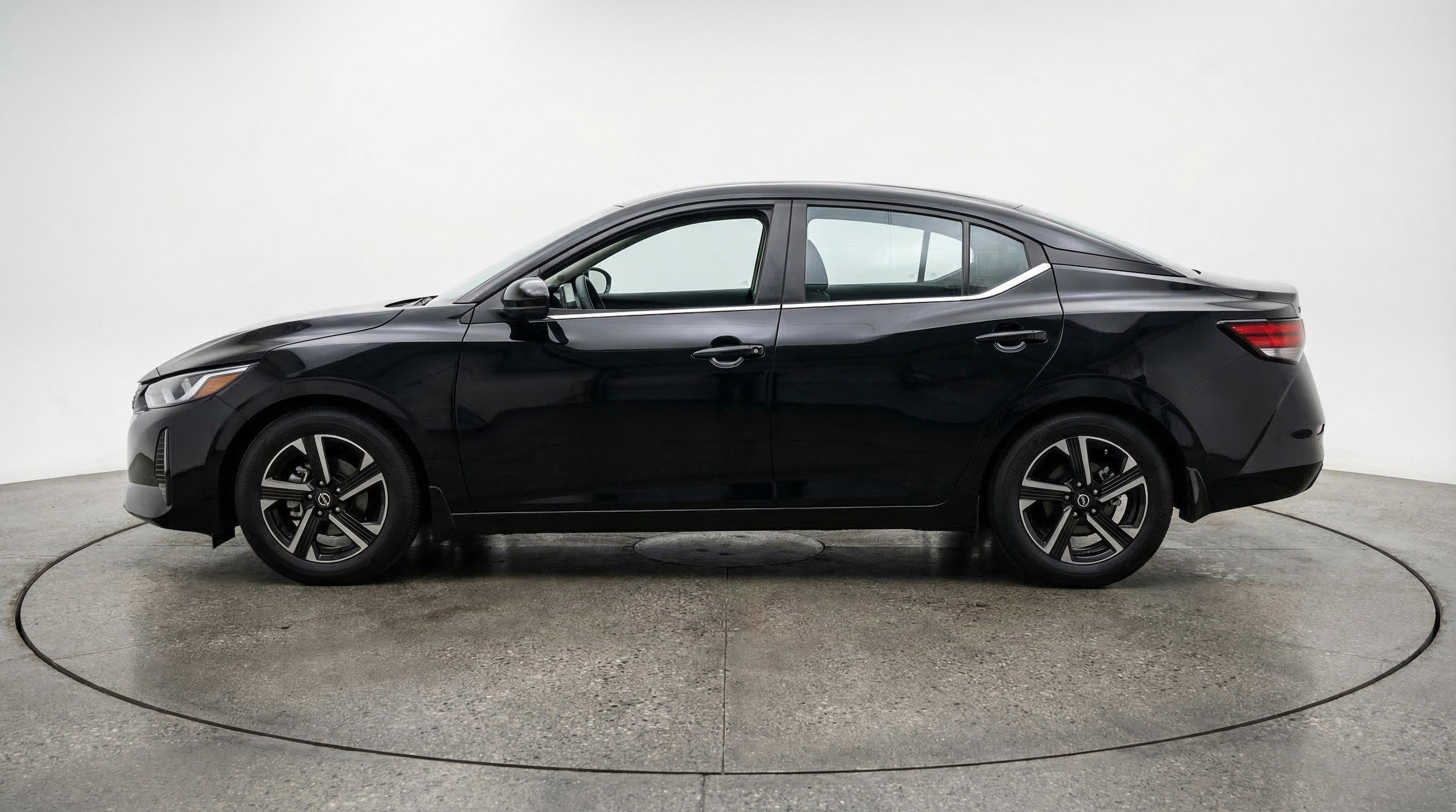 Thumbnail: 2025 Nissan Sentra - 5
