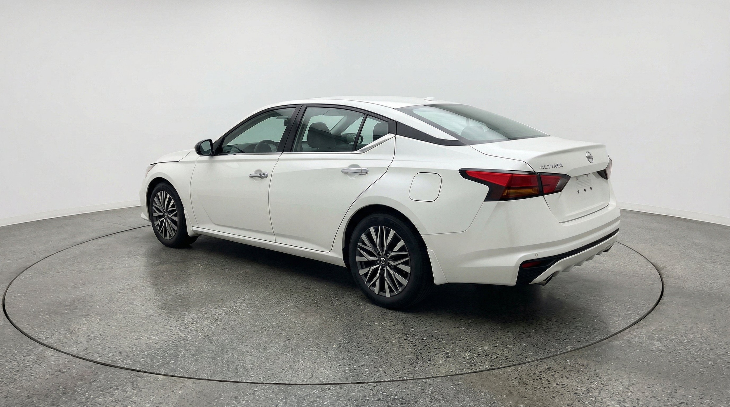 Thumbnail: 2025 Nissan Altima - 6