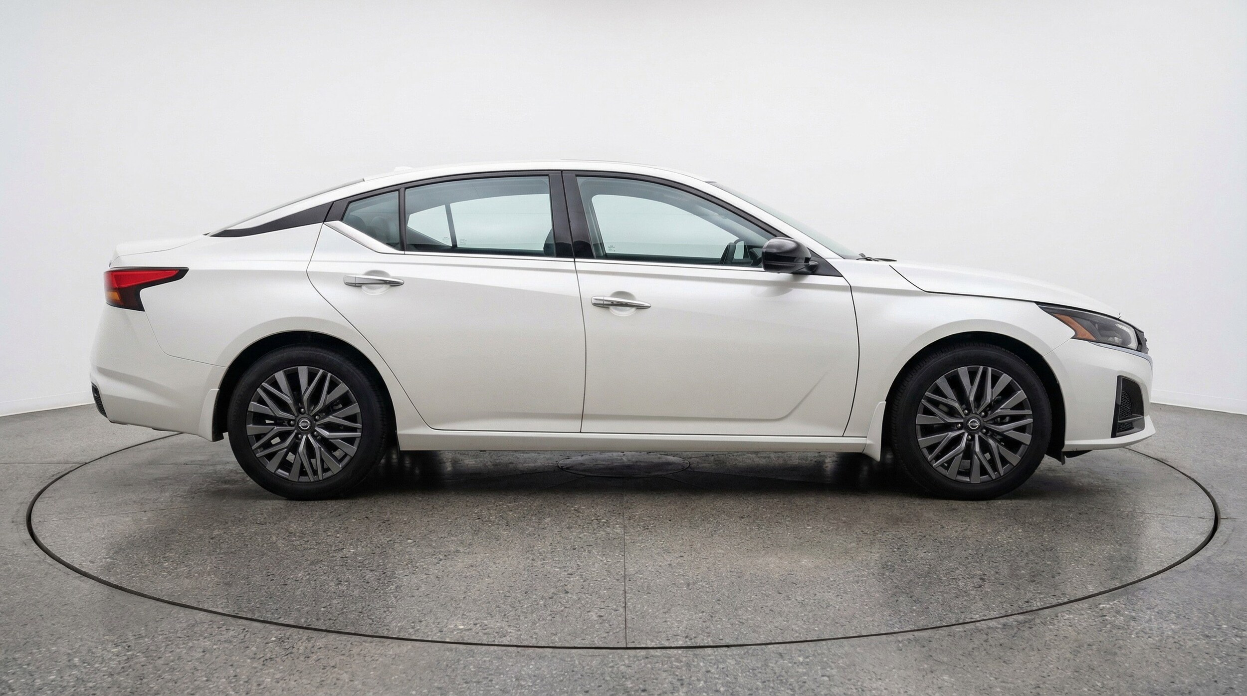 Thumbnail: 2025 Nissan Altima - 11