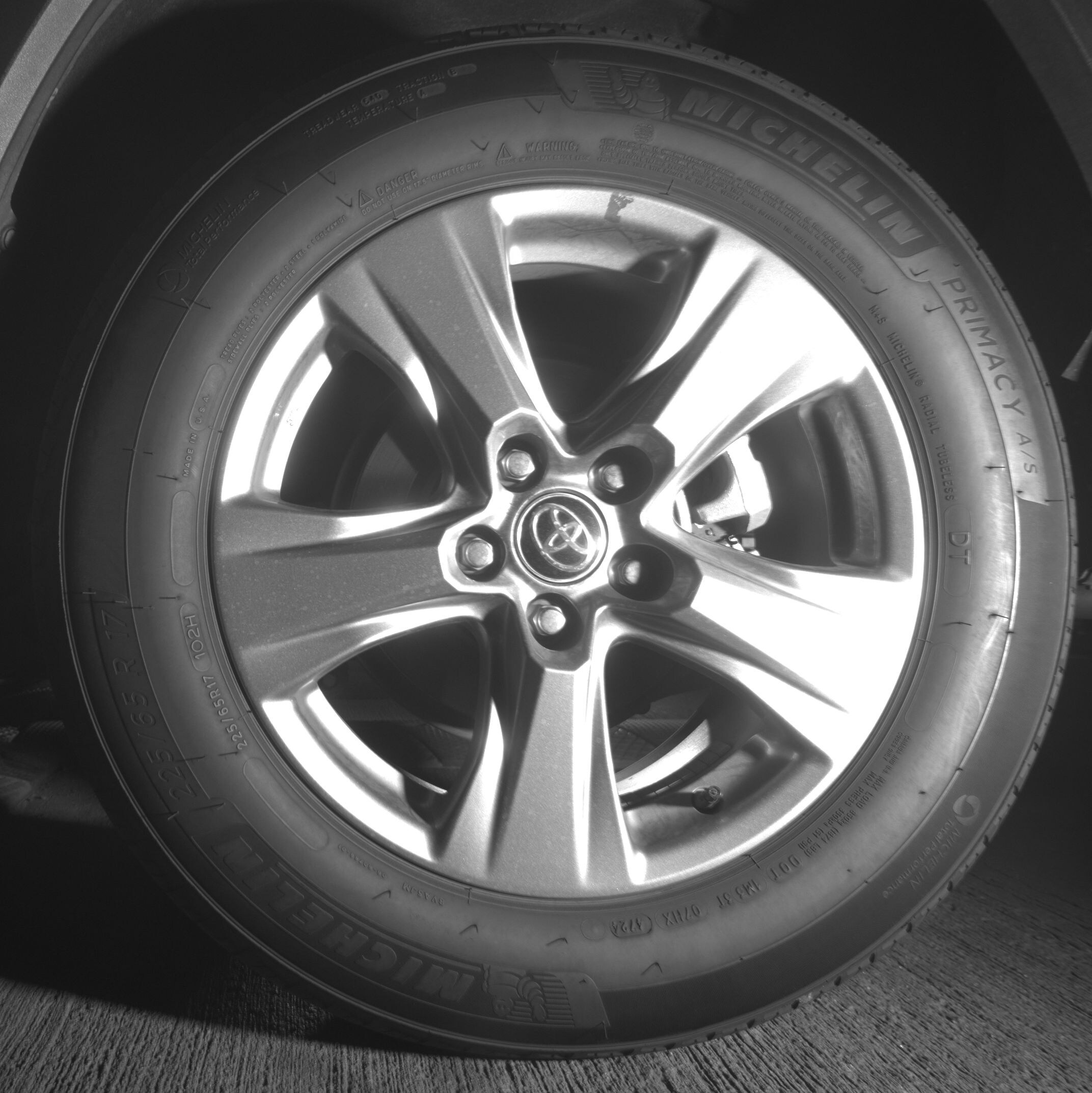 Thumbnail: 2025 Toyota RAV4 - 11