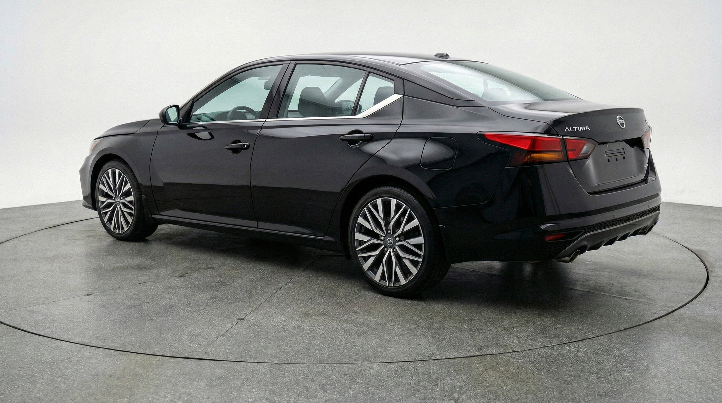 Thumbnail: 2025 Nissan Altima - 6