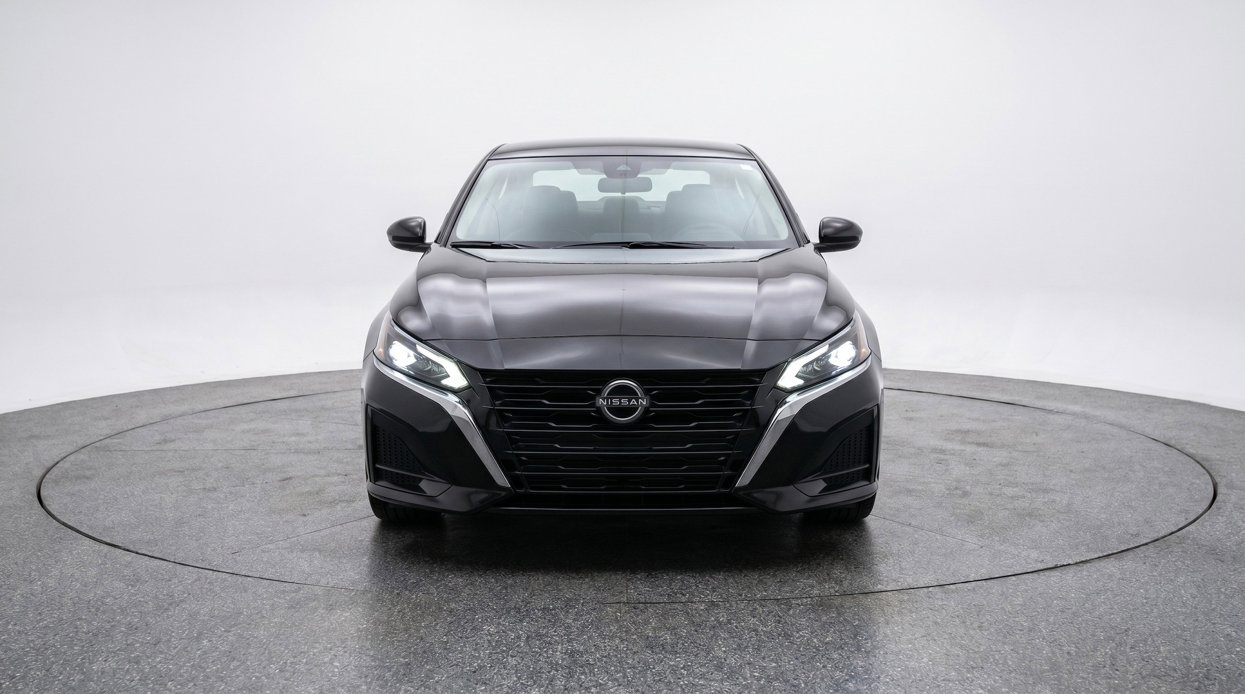 Thumbnail: 2025 Nissan Altima - 2