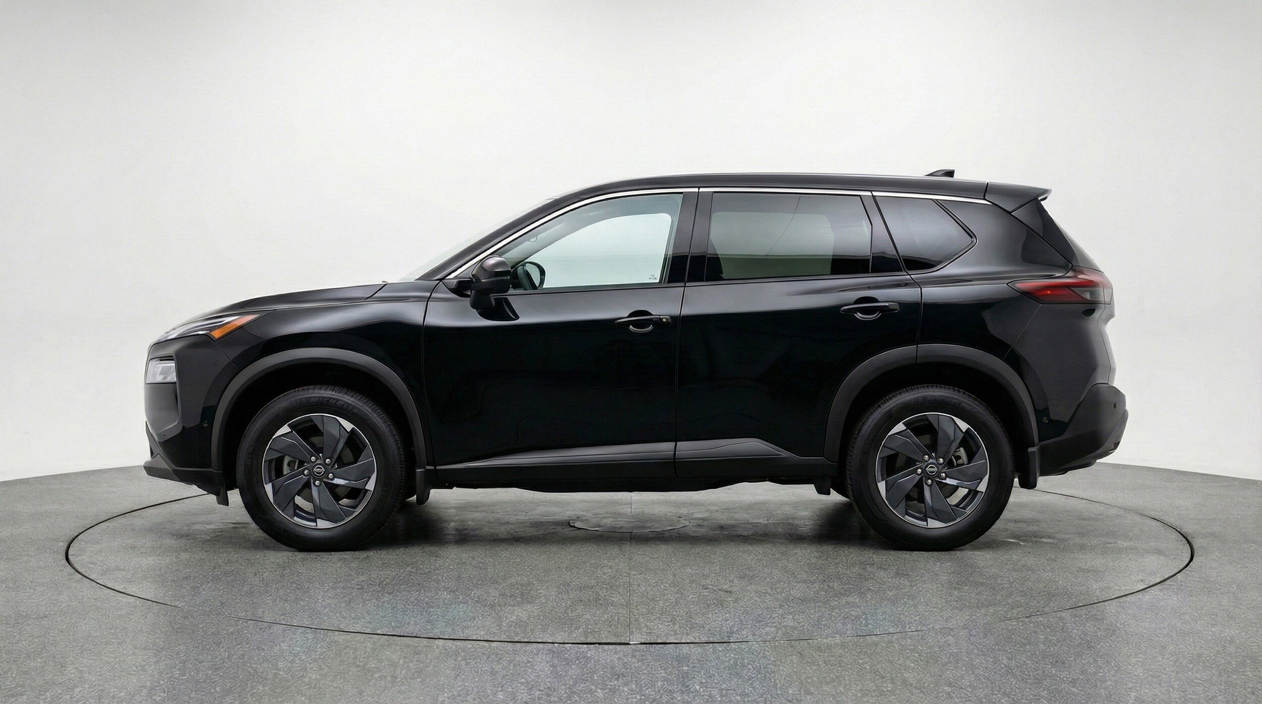 Thumbnail: 2025 Nissan Rogue - 5