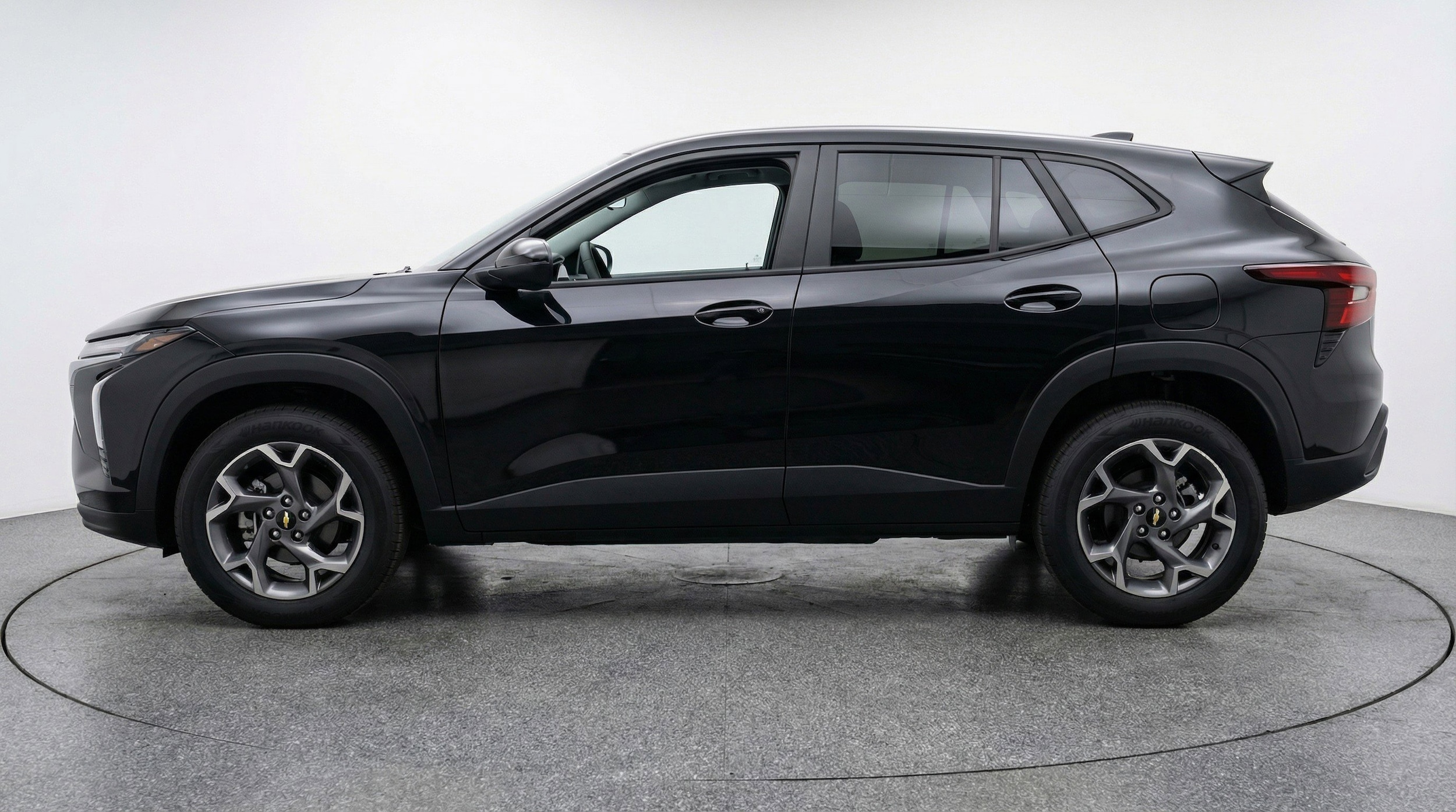 Thumbnail: 2025 Chevrolet Trax - 5